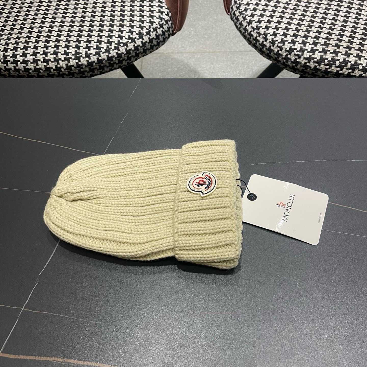 MONCLER（蒙口）秋冬季光板毛线帽户外休闲保暖套头帽弹力针织帽男女款空白冷帽子