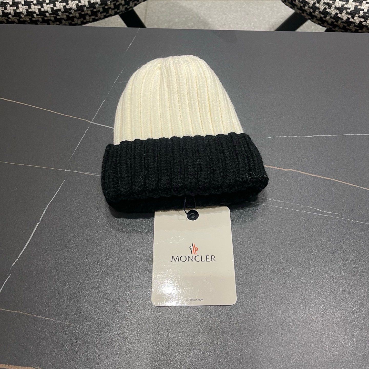 MONCLER（蒙口）秋冬季光板毛线帽户外休闲保暖套头帽弹力针织帽男女款空白冷帽子