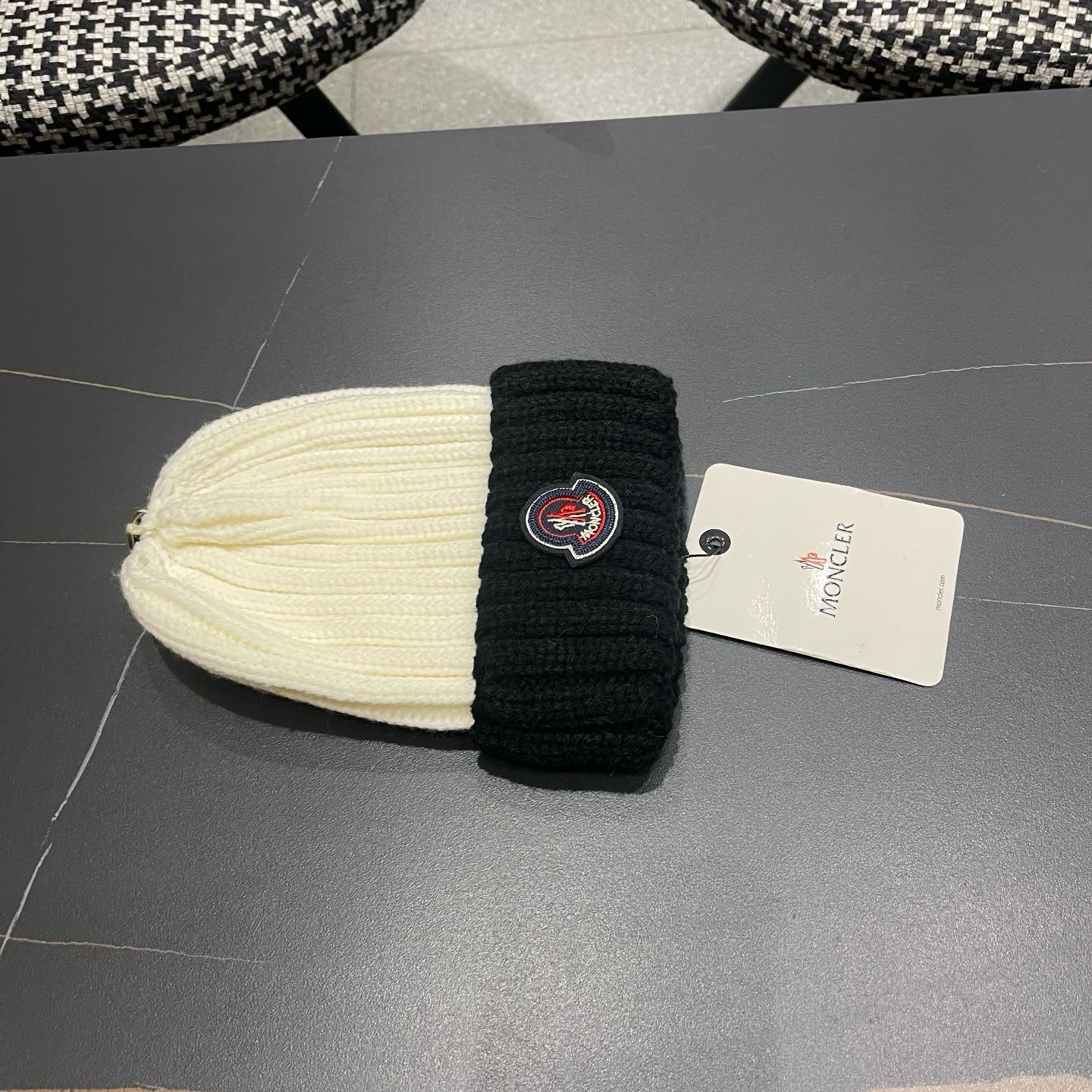 MONCLER（蒙口）秋冬季光板毛线帽户外休闲保暖套头帽弹力针织帽男女款空白冷帽子
