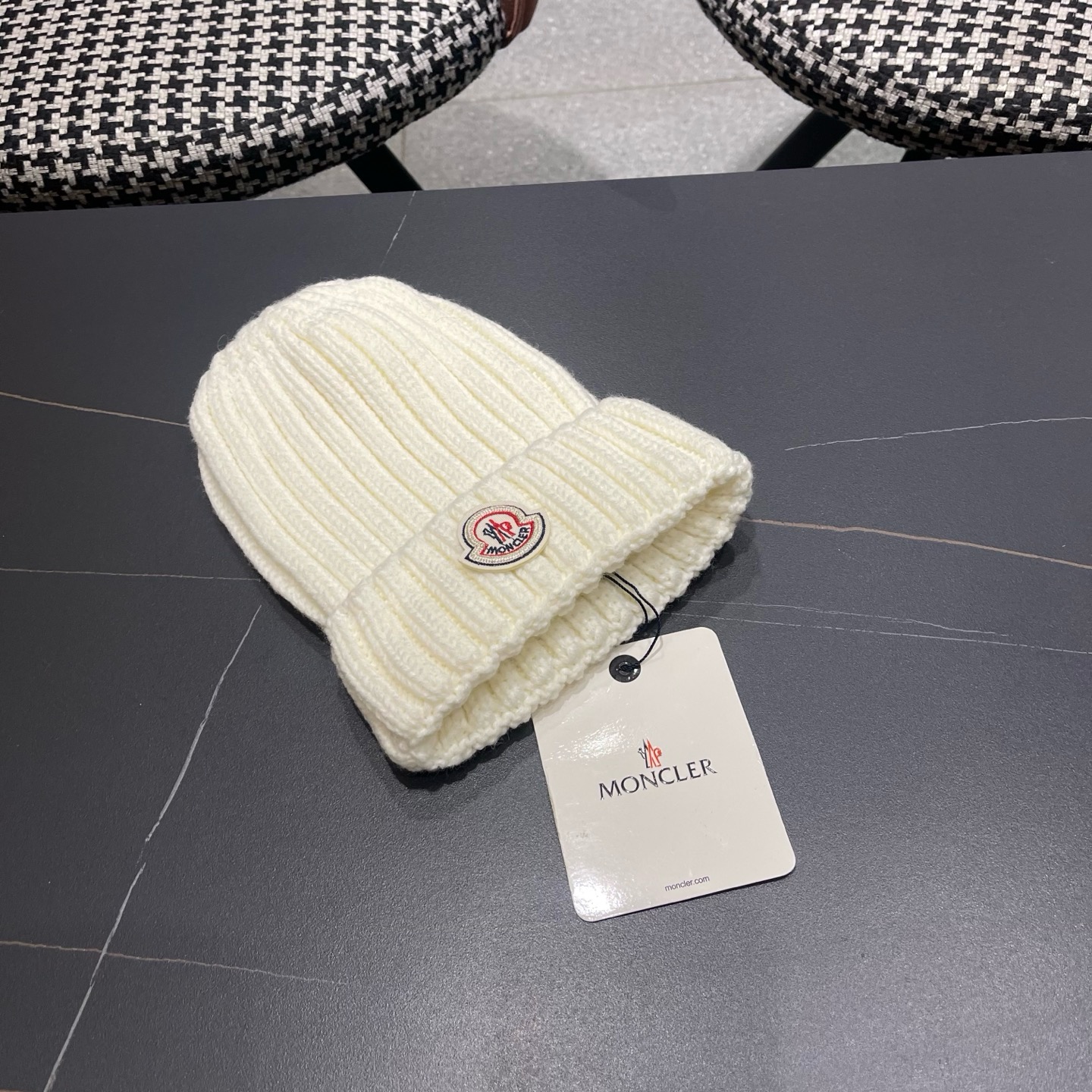 MONCLER（蒙口）秋冬季光板毛线帽户外休闲保暖套头帽弹力针织帽男女款空白冷帽子