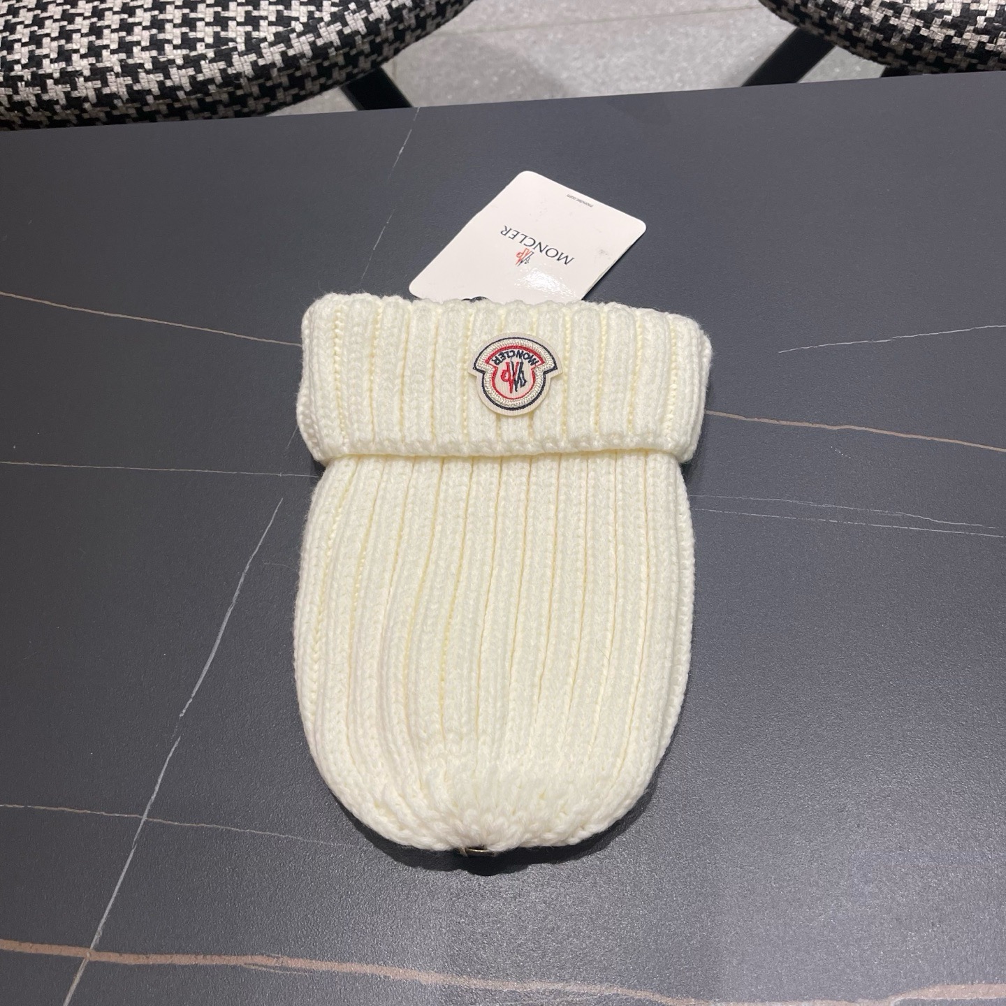 MONCLER（蒙口）秋冬季光板毛线帽户外休闲保暖套头帽弹力针织帽男女款空白冷帽子