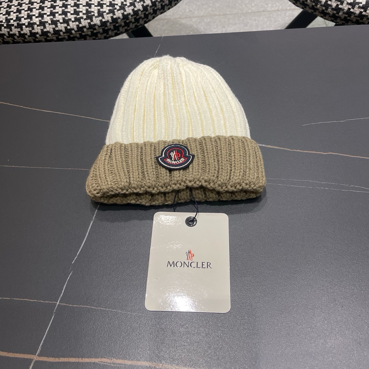 MONCLER（蒙口）秋冬季光板毛线帽户外休闲保暖套头帽弹力针织帽男女款空白冷帽子