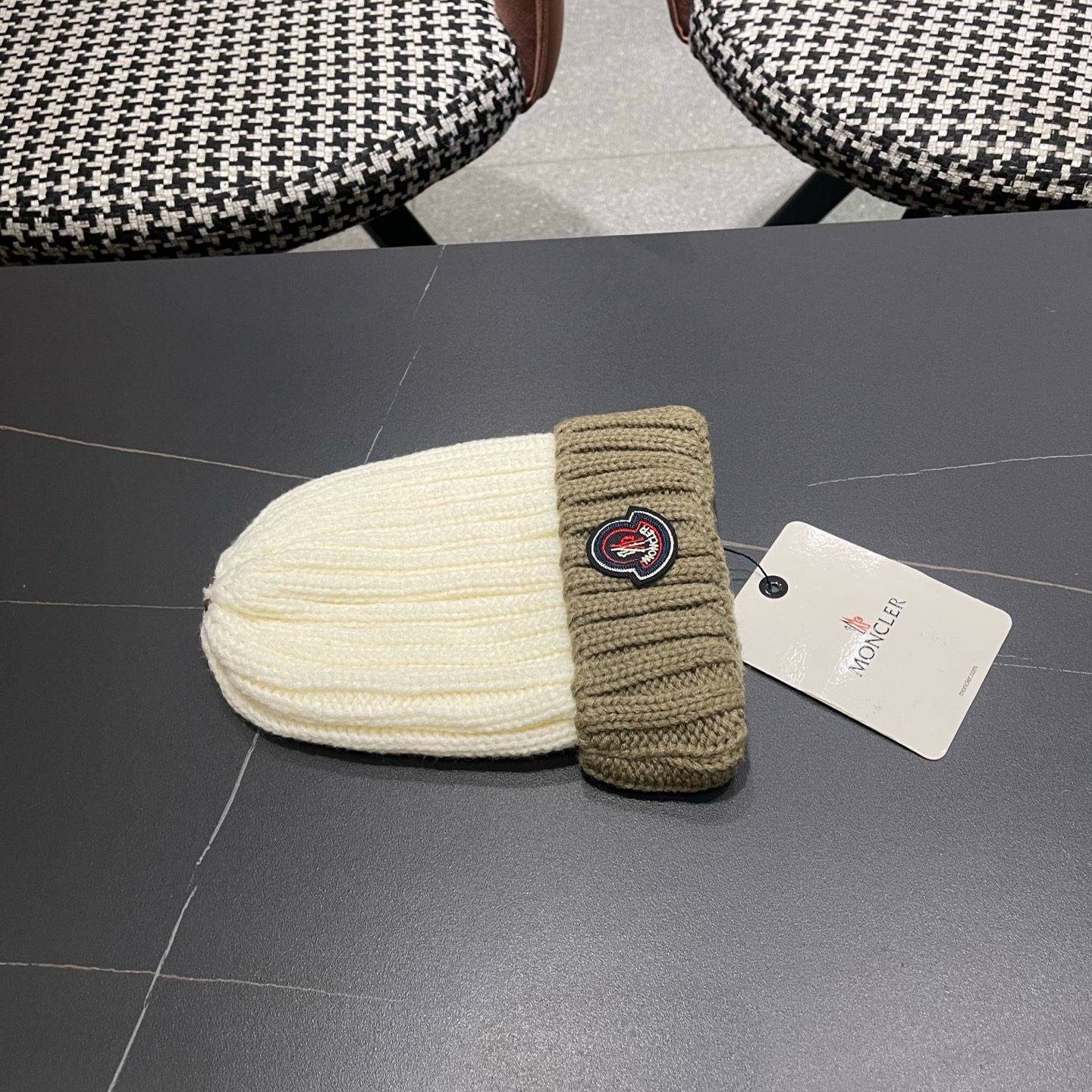 MONCLER（蒙口）秋冬季光板毛线帽户外休闲保暖套头帽弹力针织帽男女款空白冷帽子