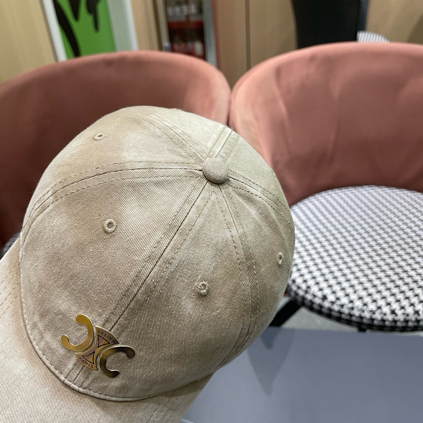 【CELINE赛琳】新款经典休闲潮流款 棒球帽🧢日韩风格，随便搭配都超好看！出门旅游，绝对要入手的一款