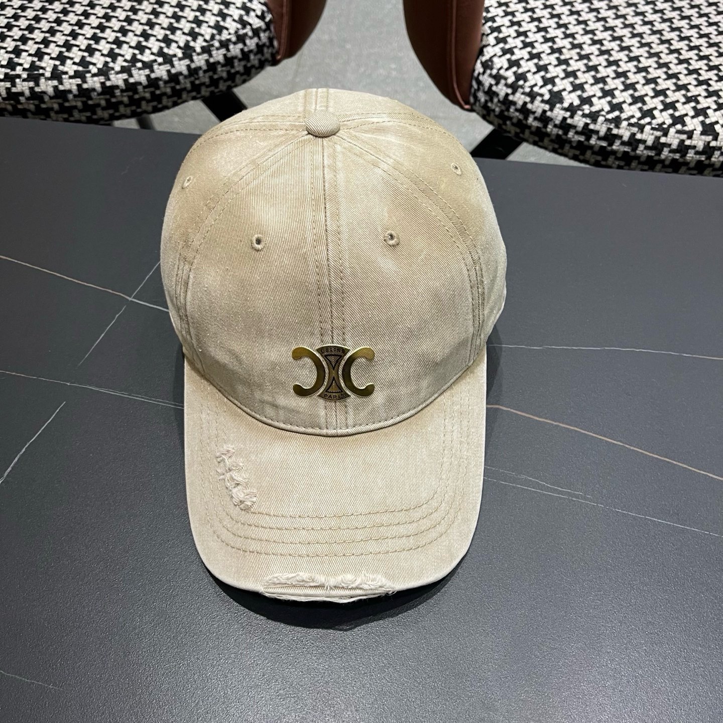 【CELINE赛琳】新款经典休闲潮流款 棒球帽🧢日韩风格，随便搭配都超好看！出门旅游，绝对要入手的一款