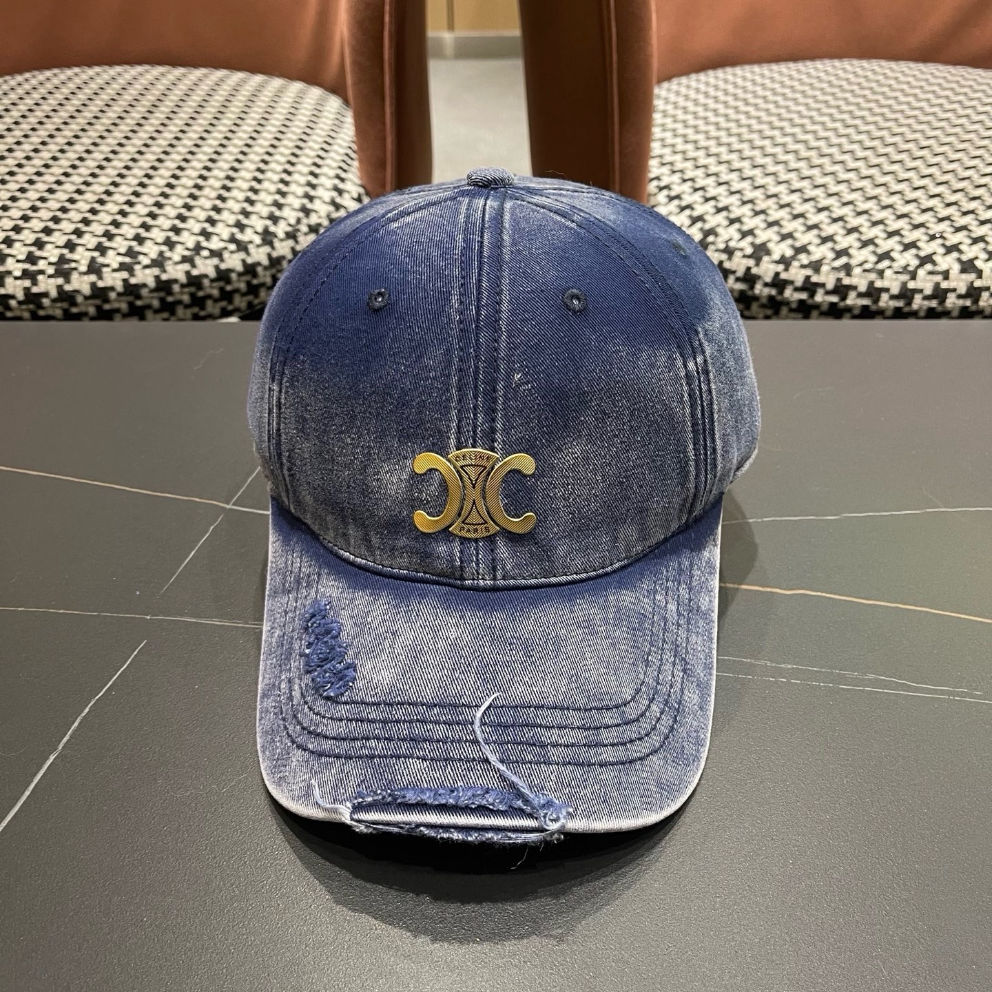【CELINE赛琳】新款经典休闲潮流款 棒球帽🧢日韩风格，随便搭配都超好看！出门旅游，绝对要入手的一款
