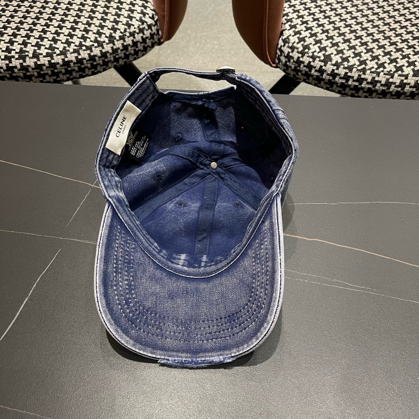 【CELINE赛琳】新款经典休闲潮流款 棒球帽🧢日韩风格，随便搭配都超好看！出门旅游，绝对要入手的一款