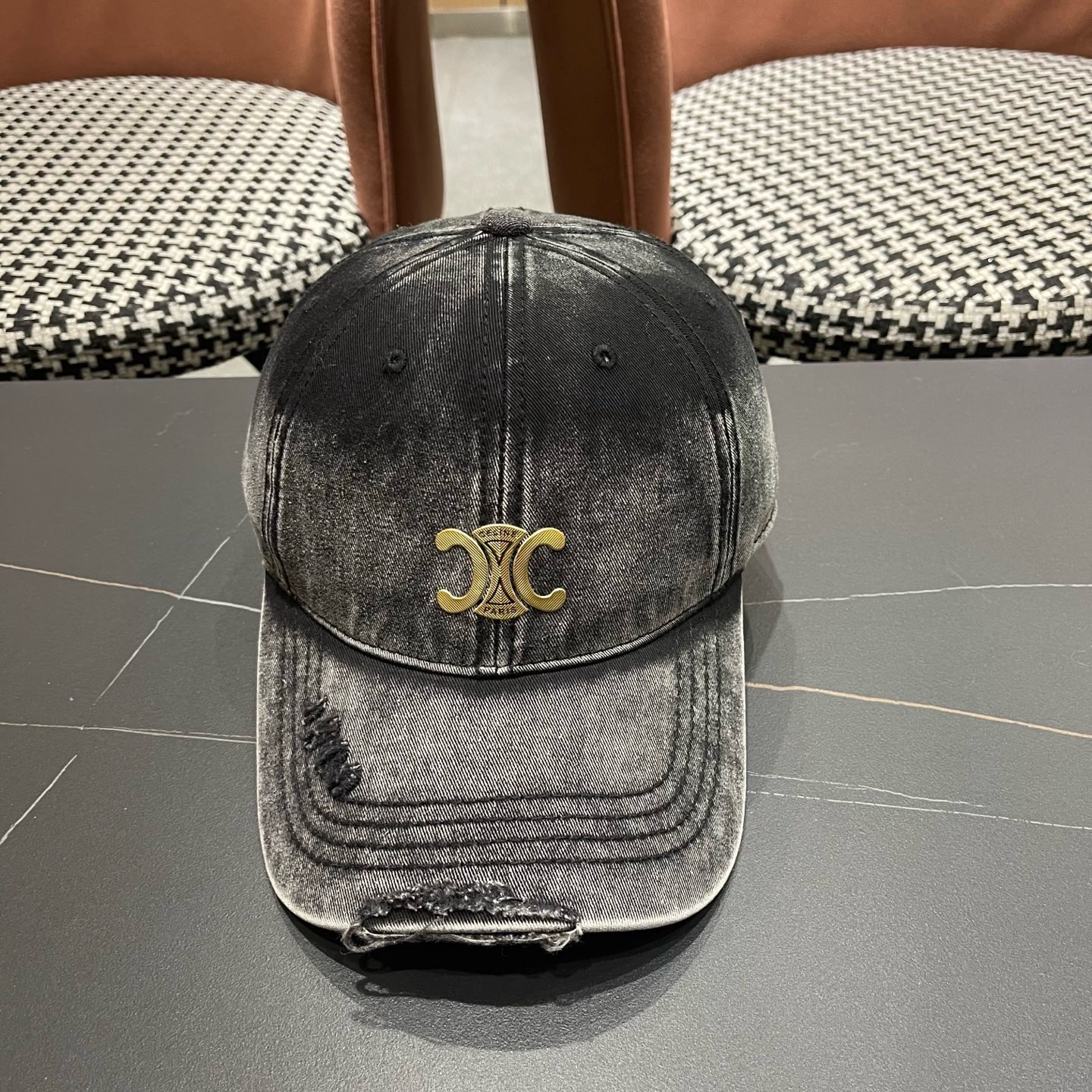 【CELINE赛琳】新款经典休闲潮流款 棒球帽🧢日韩风格，随便搭配都超好看！出门旅游，绝对要入手的一款