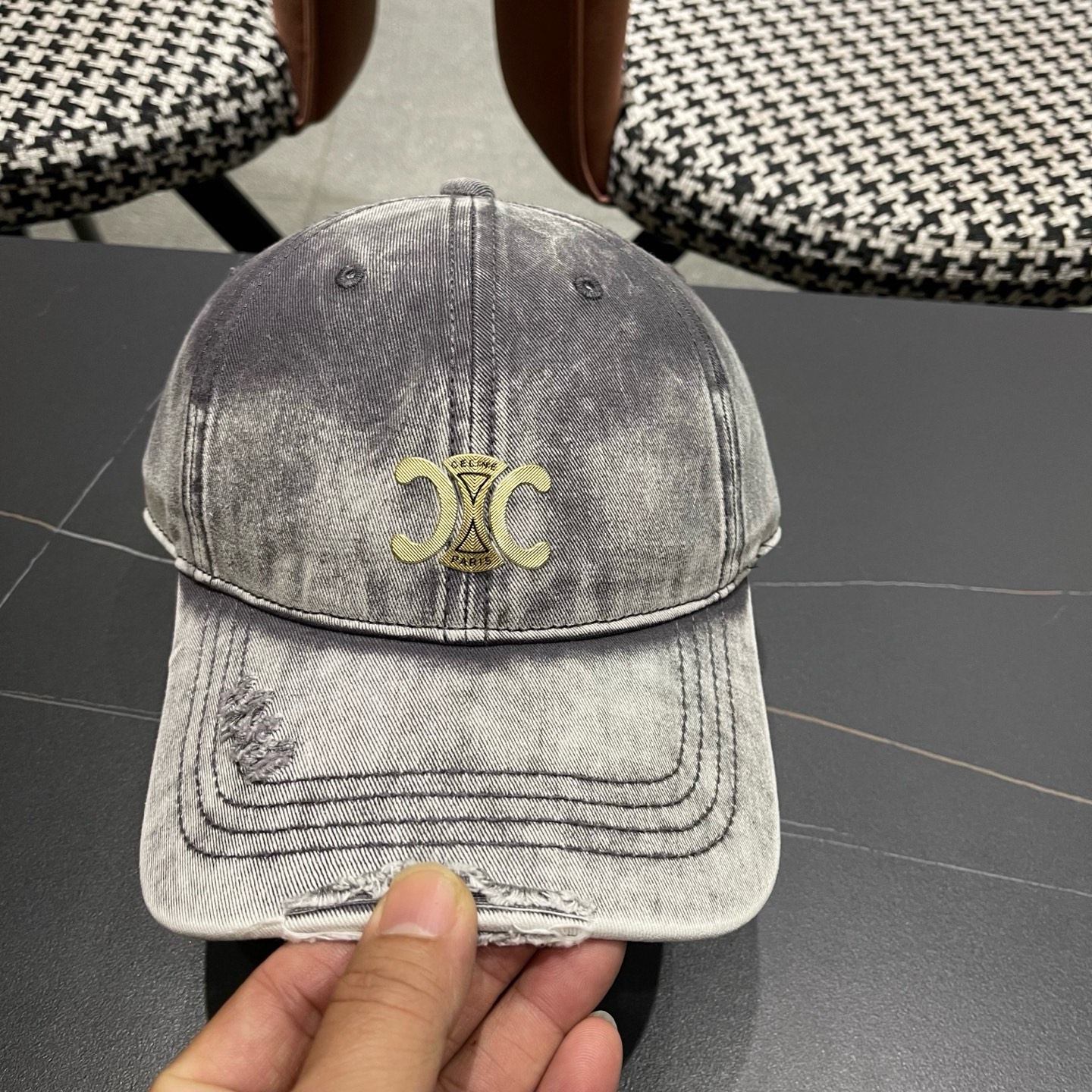 【CELINE赛琳】新款经典休闲潮流款 棒球帽🧢日韩风格，随便搭配都超好看！出门旅游，绝对要入手的一款