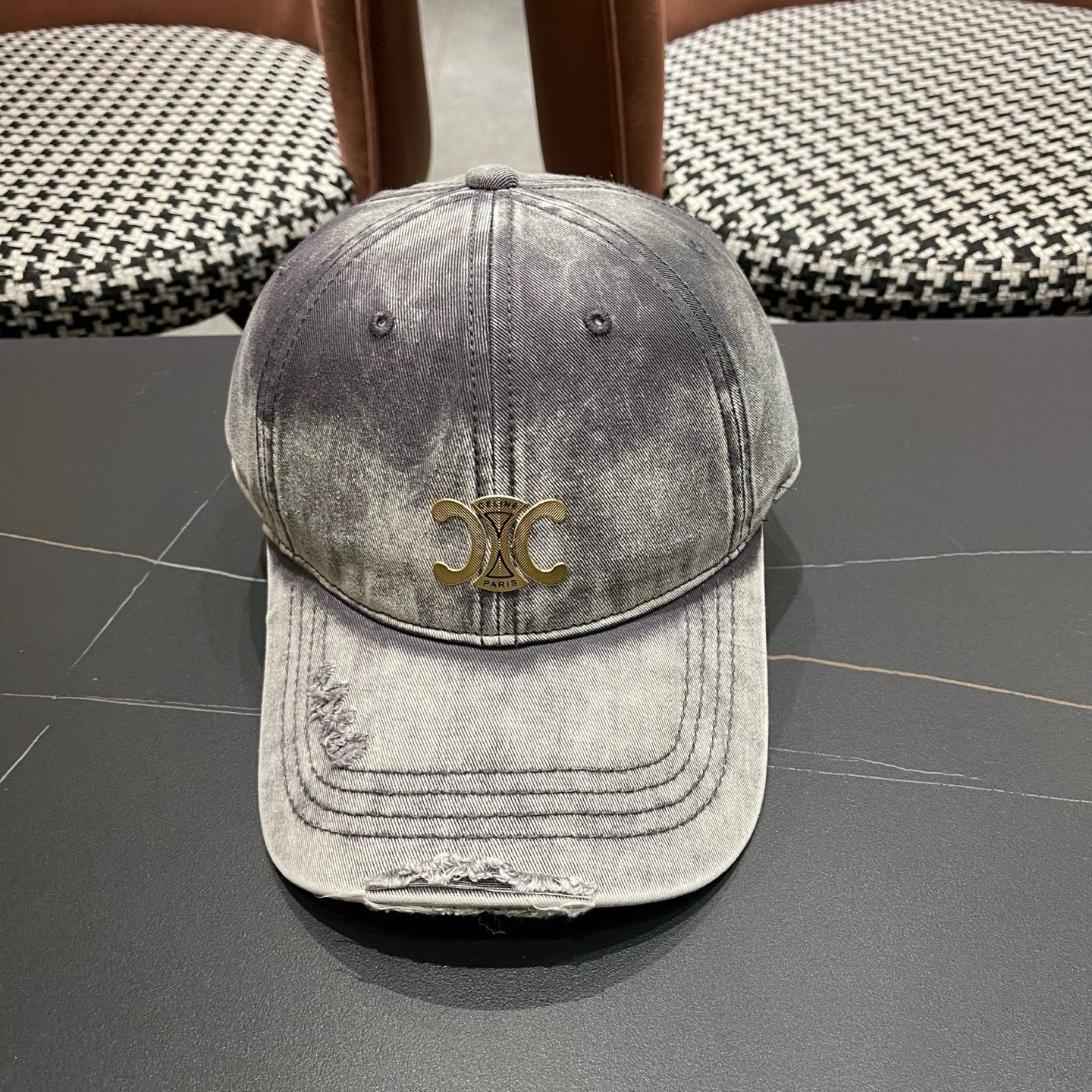 【CELINE赛琳】新款经典休闲潮流款 棒球帽🧢日韩风格，随便搭配都超好看！出门旅游，绝对要入手的一款