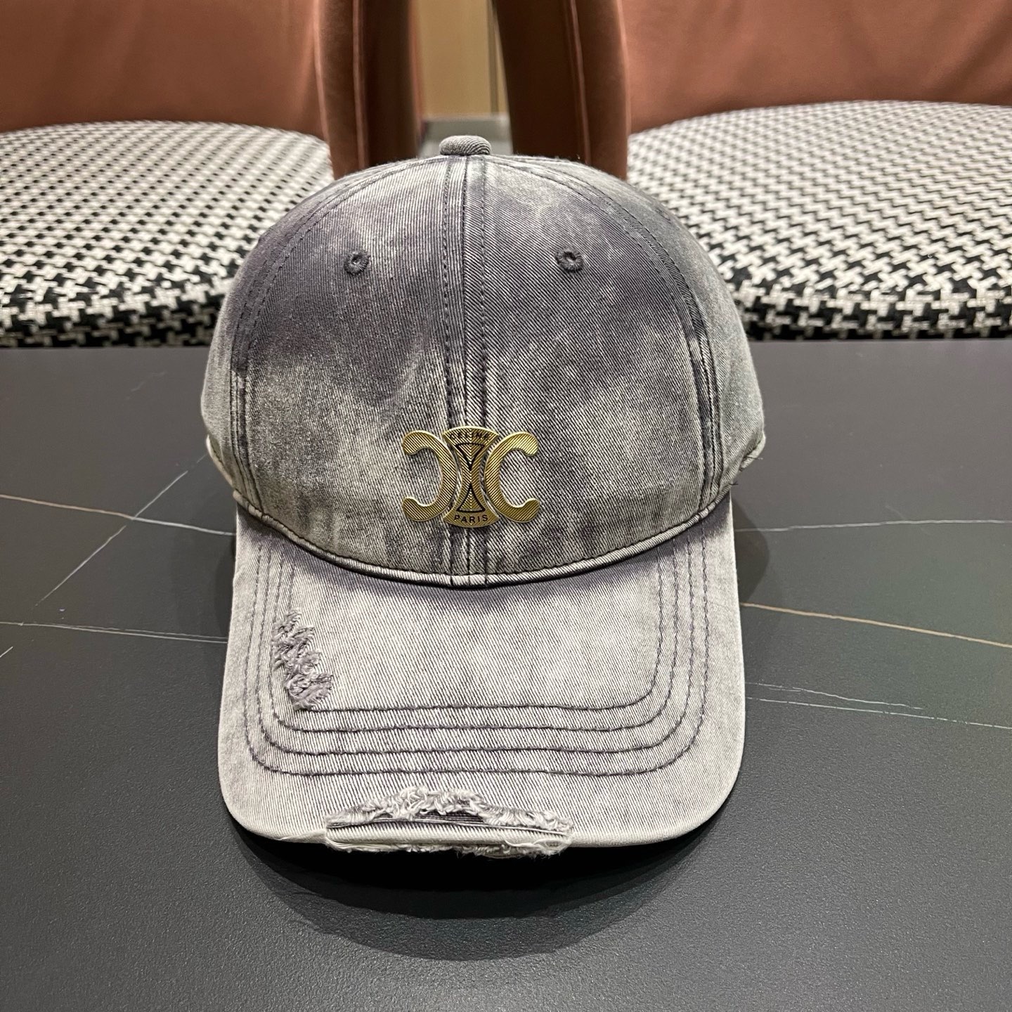 【CELINE赛琳】新款经典休闲潮流款 棒球帽🧢日韩风格，随便搭配都超好看！出门旅游，绝对要入手的一款