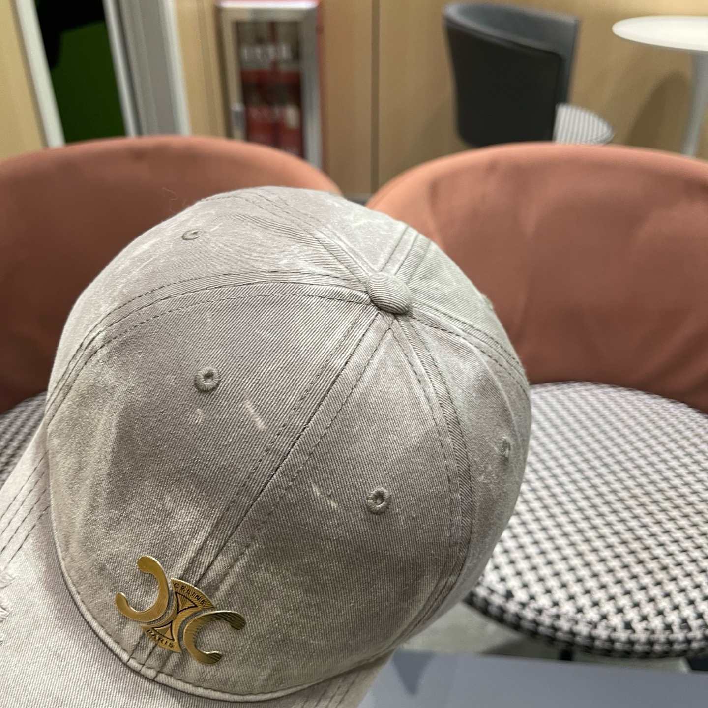 【CELINE赛琳】新款经典休闲潮流款 棒球帽🧢日韩风格，随便搭配都超好看！出门旅游，绝对要入手的一款