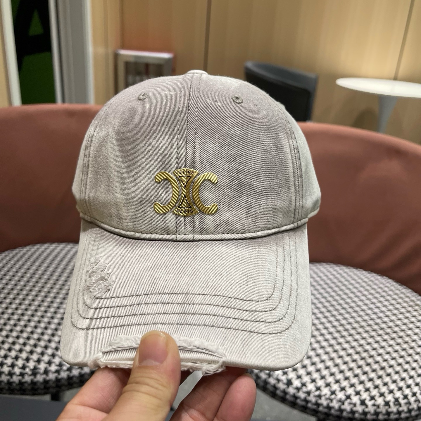 【CELINE赛琳】新款经典休闲潮流款 棒球帽🧢日韩风格，随便搭配都超好看！出门旅游，绝对要入手的一款