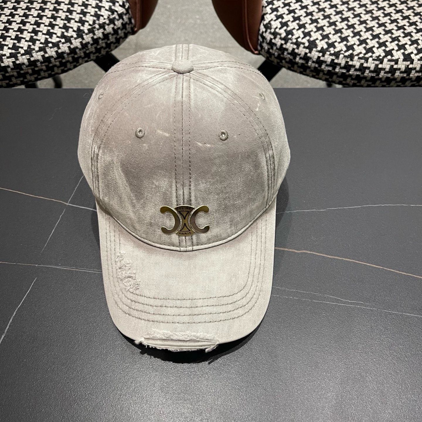 【CELINE赛琳】新款经典休闲潮流款 棒球帽🧢日韩风格，随便搭配都超好看！出门旅游，绝对要入手的一款