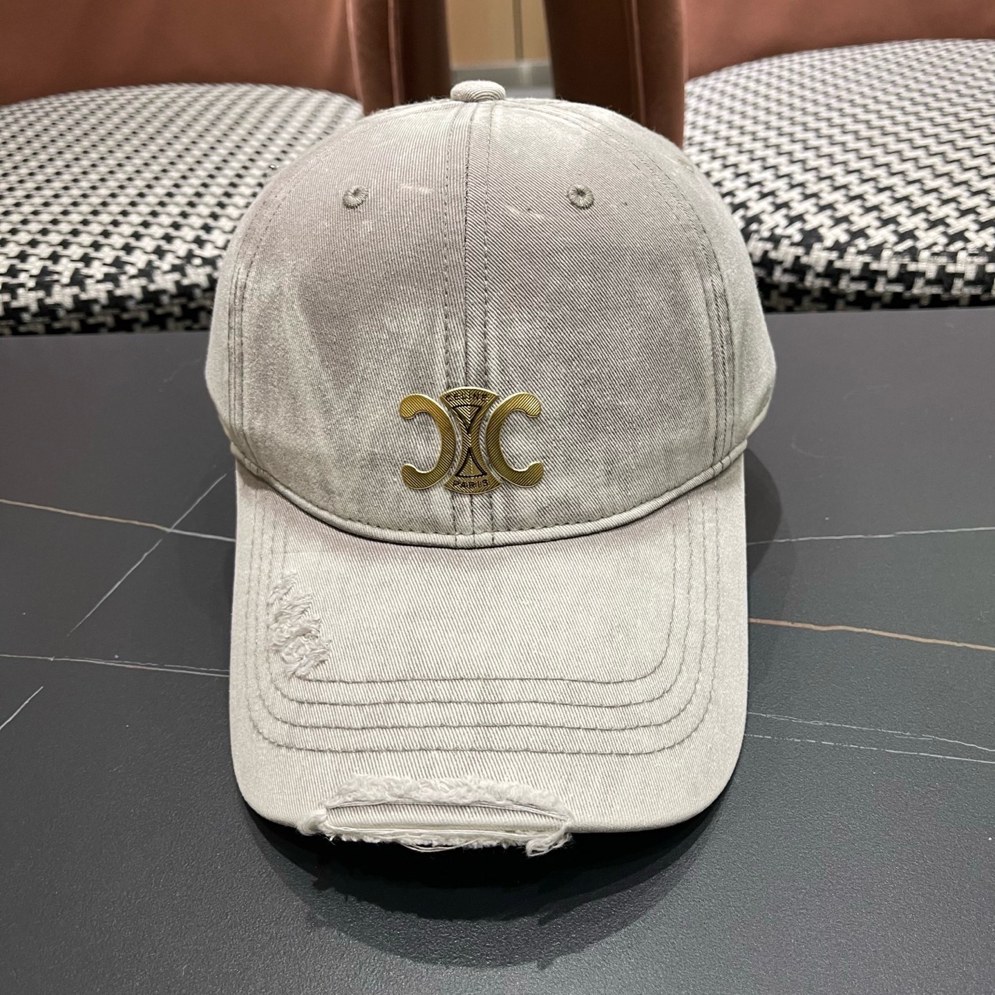 【CELINE赛琳】新款经典休闲潮流款 棒球帽🧢日韩风格，随便搭配都超好看！出门旅游，绝对要入手的一款