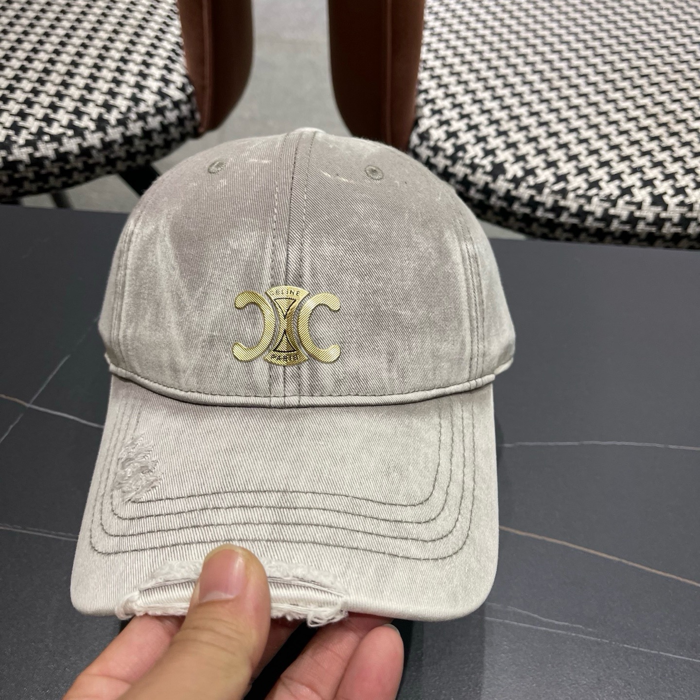 【CELINE赛琳】新款经典休闲潮流款 棒球帽🧢日韩风格，随便搭配都超好看！出门旅游，绝对要入手的一款