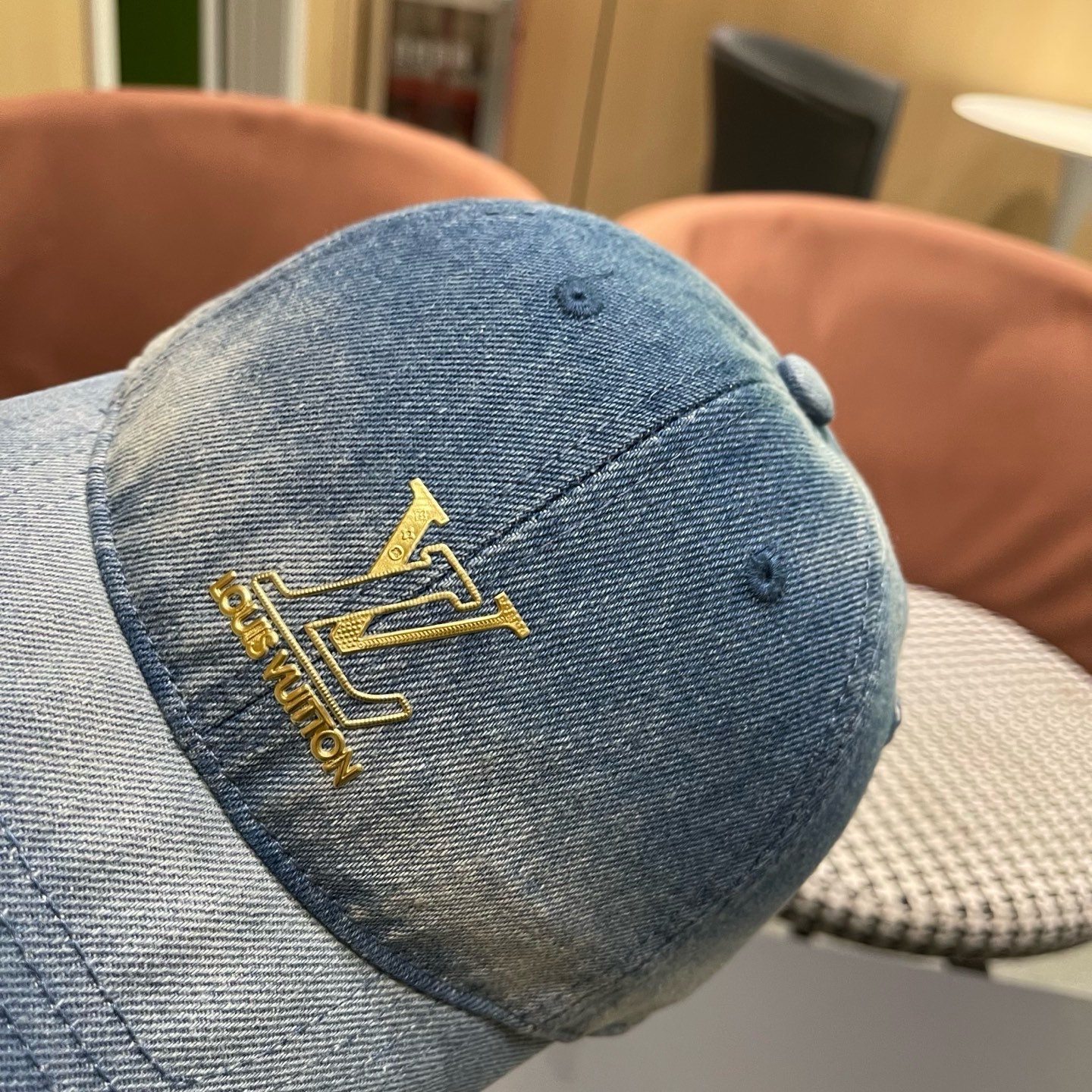 LV(路易威登)原单棒球帽， 洗水牛仔，原版牛仔布料轻盈透气！质量超赞，基础头围56，可调节。