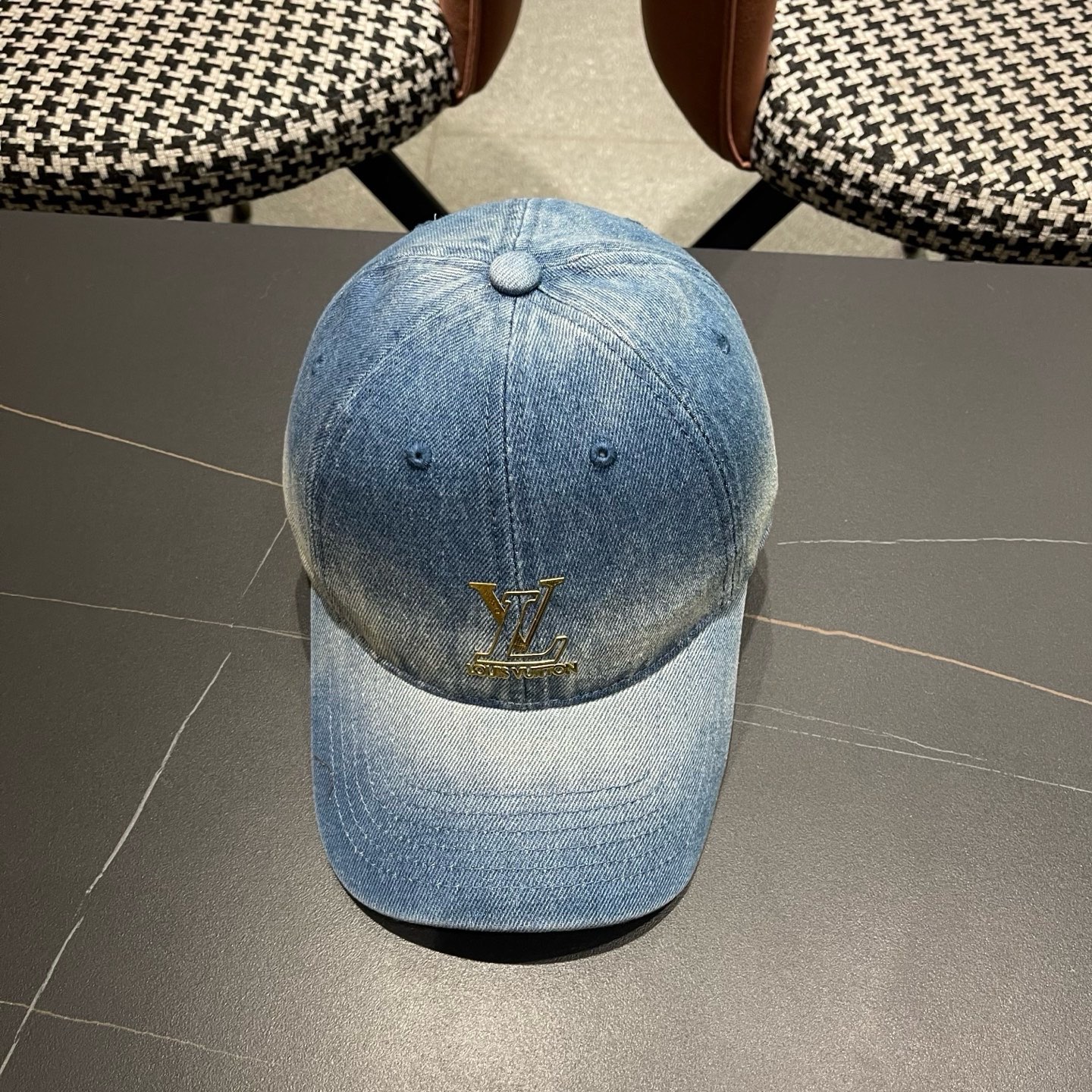 LV(路易威登)原单棒球帽， 洗水牛仔，原版牛仔布料轻盈透气！质量超赞，基础头围56，可调节。