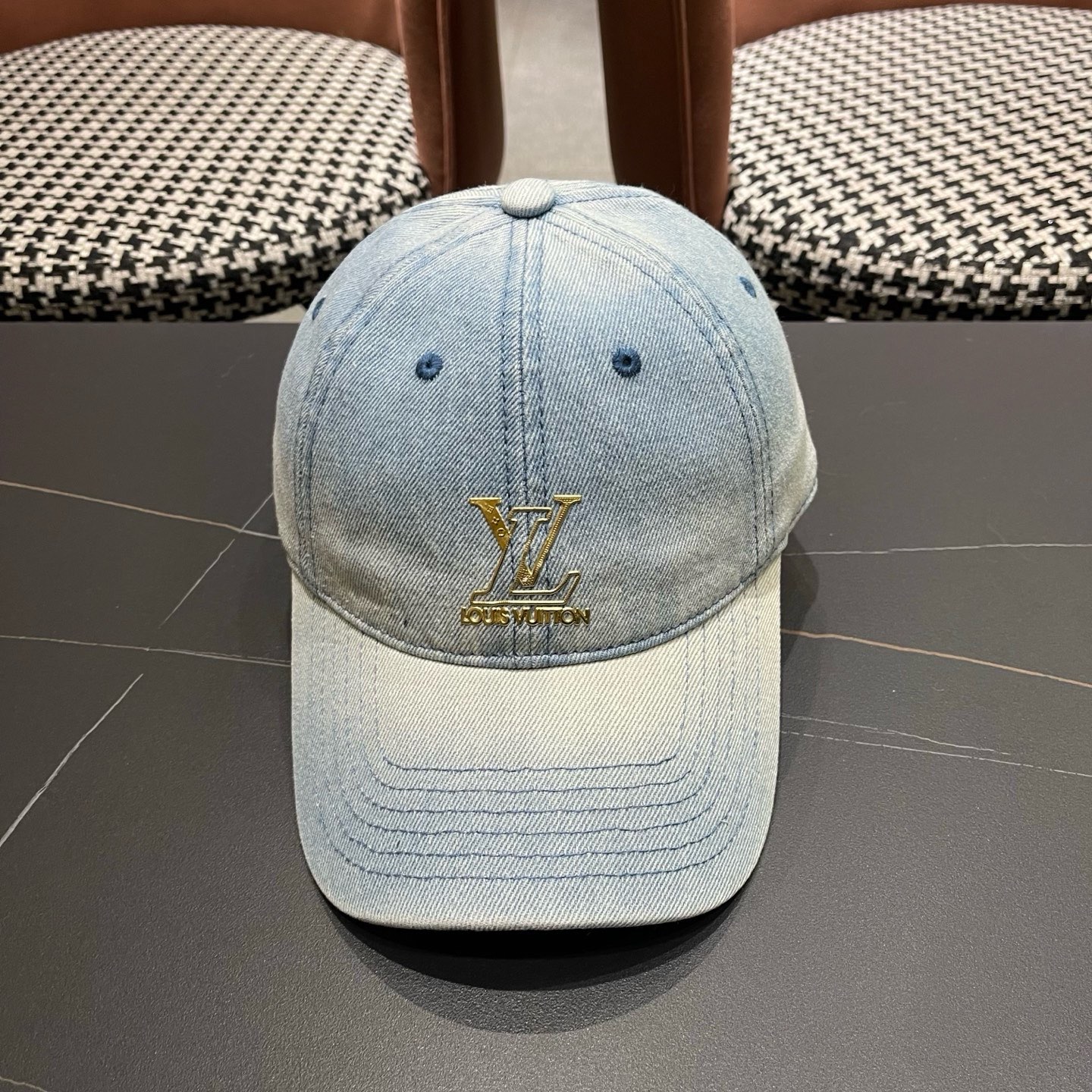 LV(路易威登)原单棒球帽， 洗水牛仔，原版牛仔布料轻盈透气！质量超赞，基础头围56，可调节。