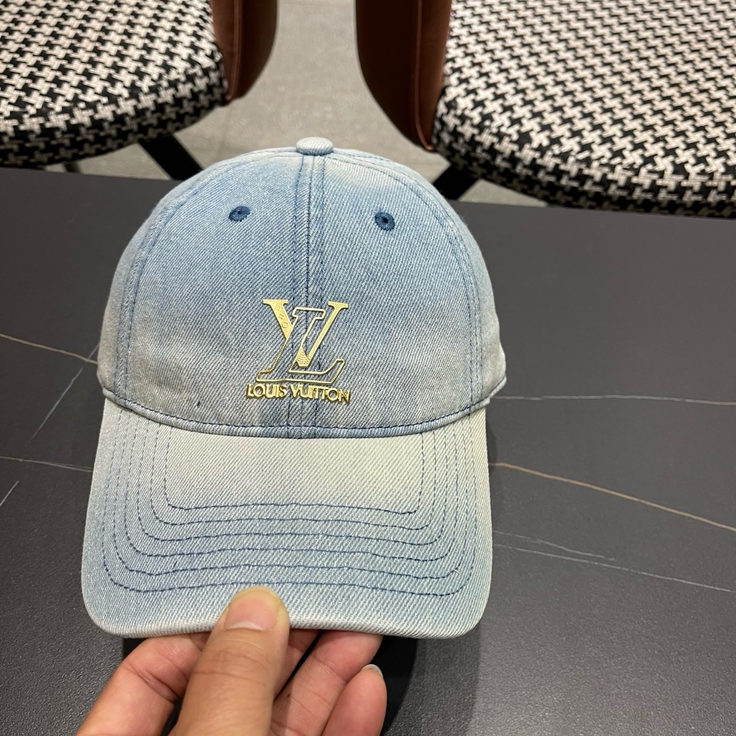 LV(路易威登)原单棒球帽， 洗水牛仔，原版牛仔布料轻盈透气！质量超赞，基础头围56，可调节。