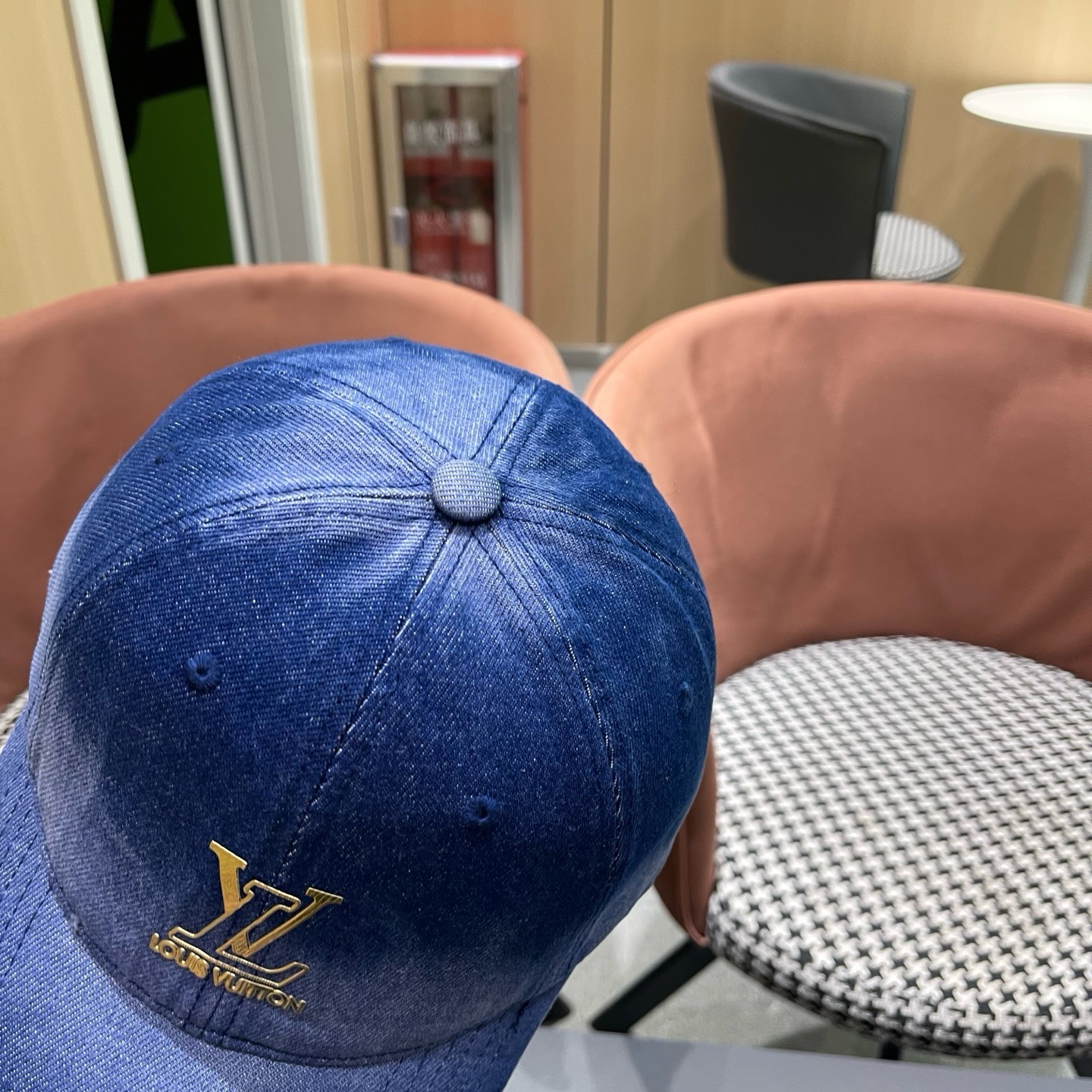 LV(路易威登)原单棒球帽， 洗水牛仔，原版牛仔布料轻盈透气！质量超赞，基础头围56，可调节。