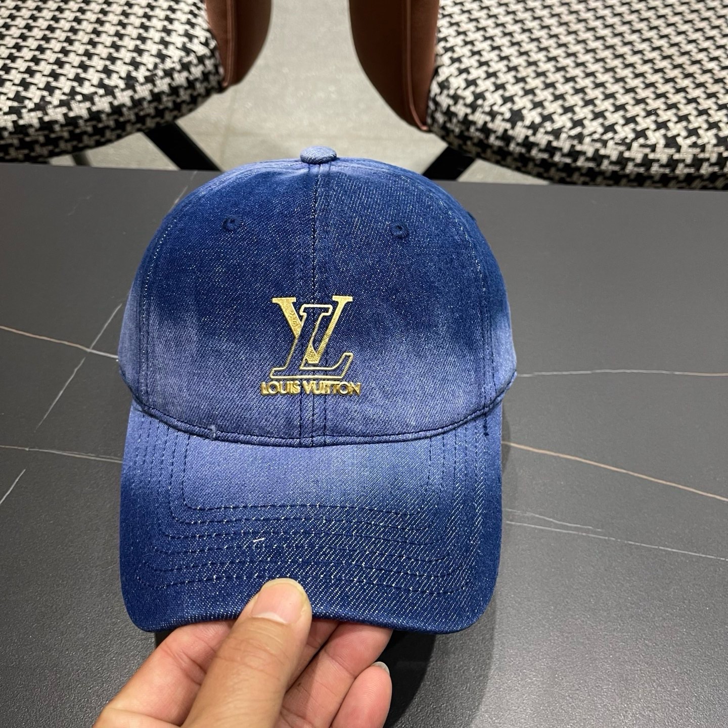 LV(路易威登)原单棒球帽， 洗水牛仔，原版牛仔布料轻盈透气！质量超赞，基础头围56，可调节。