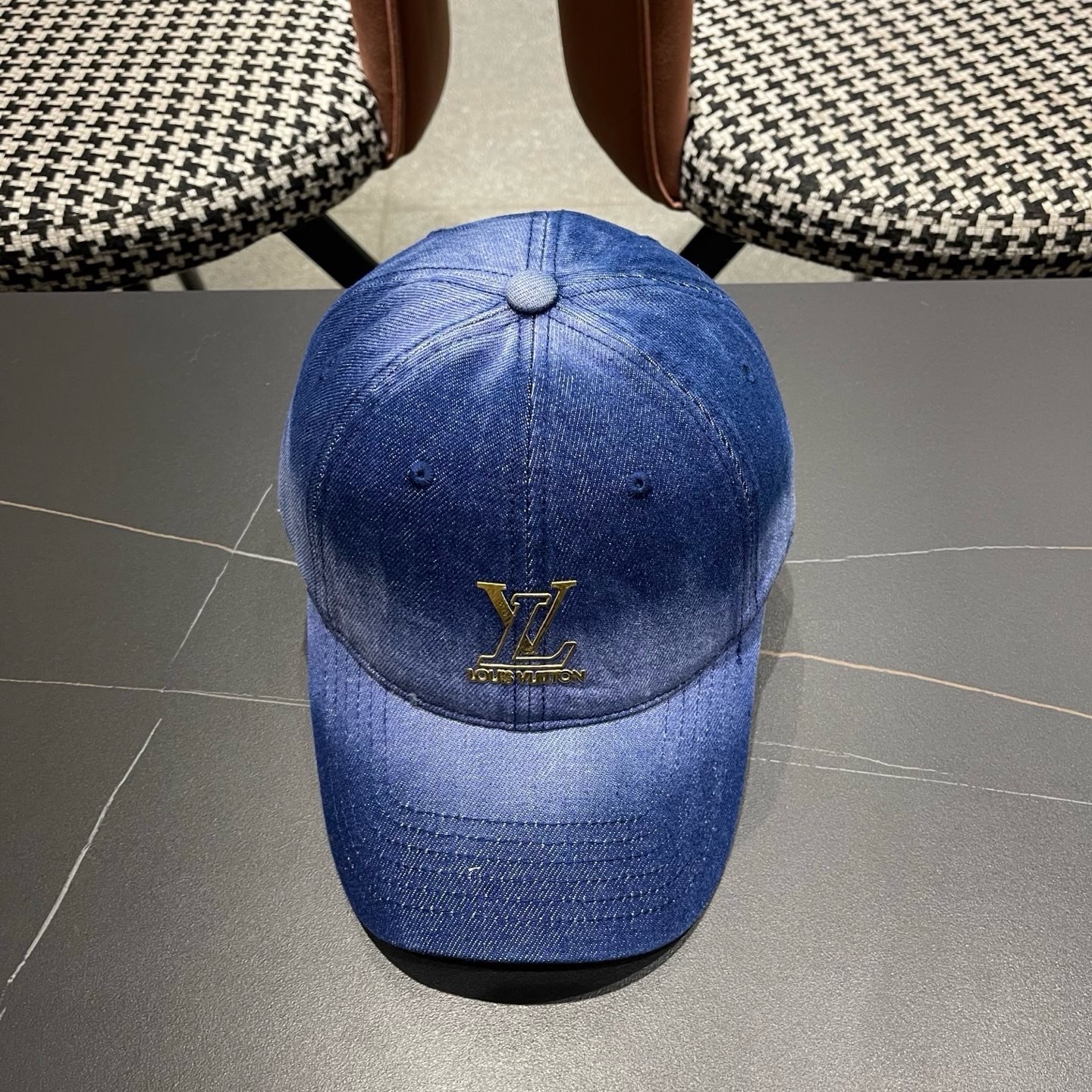LV(路易威登)原单棒球帽， 洗水牛仔，原版牛仔布料轻盈透气！质量超赞，基础头围56，可调节。