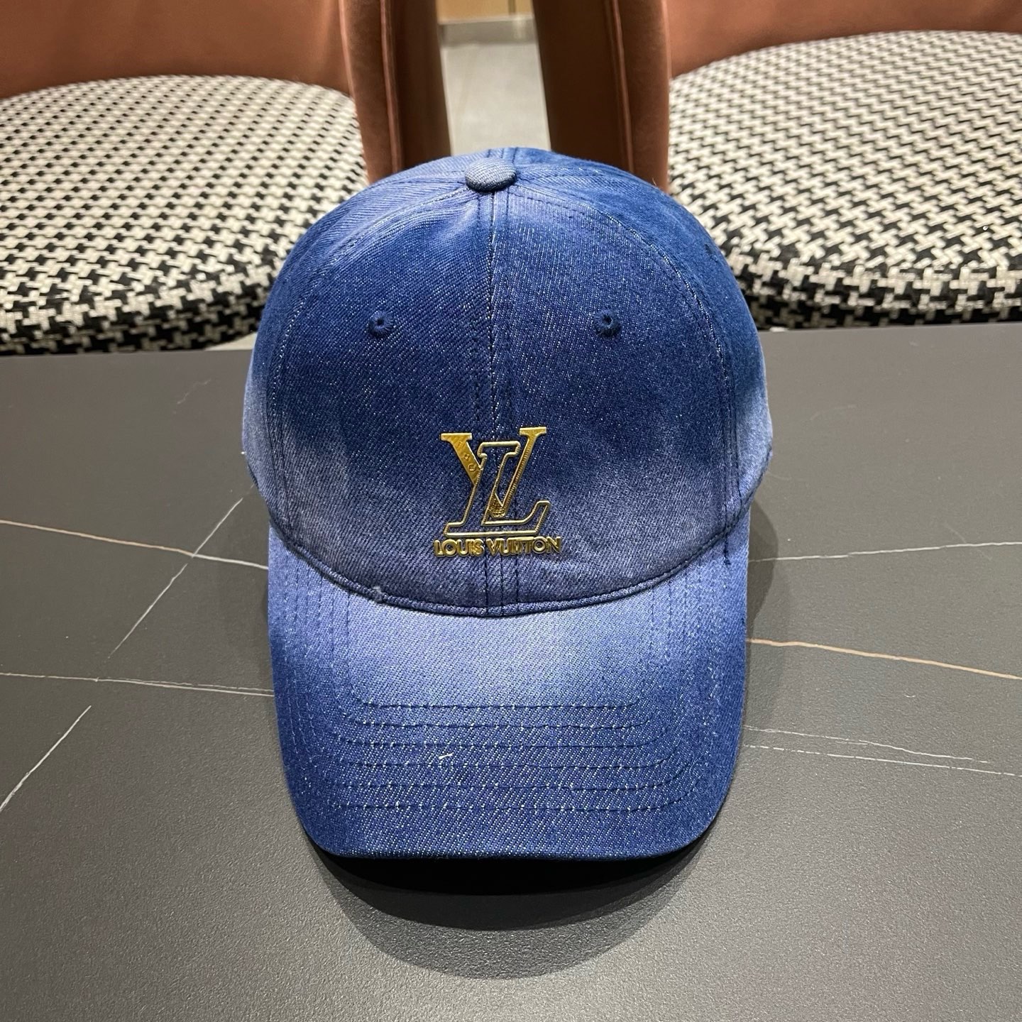 LV(路易威登)原单棒球帽， 洗水牛仔，原版牛仔布料轻盈透气！质量超赞，基础头围56，可调节。