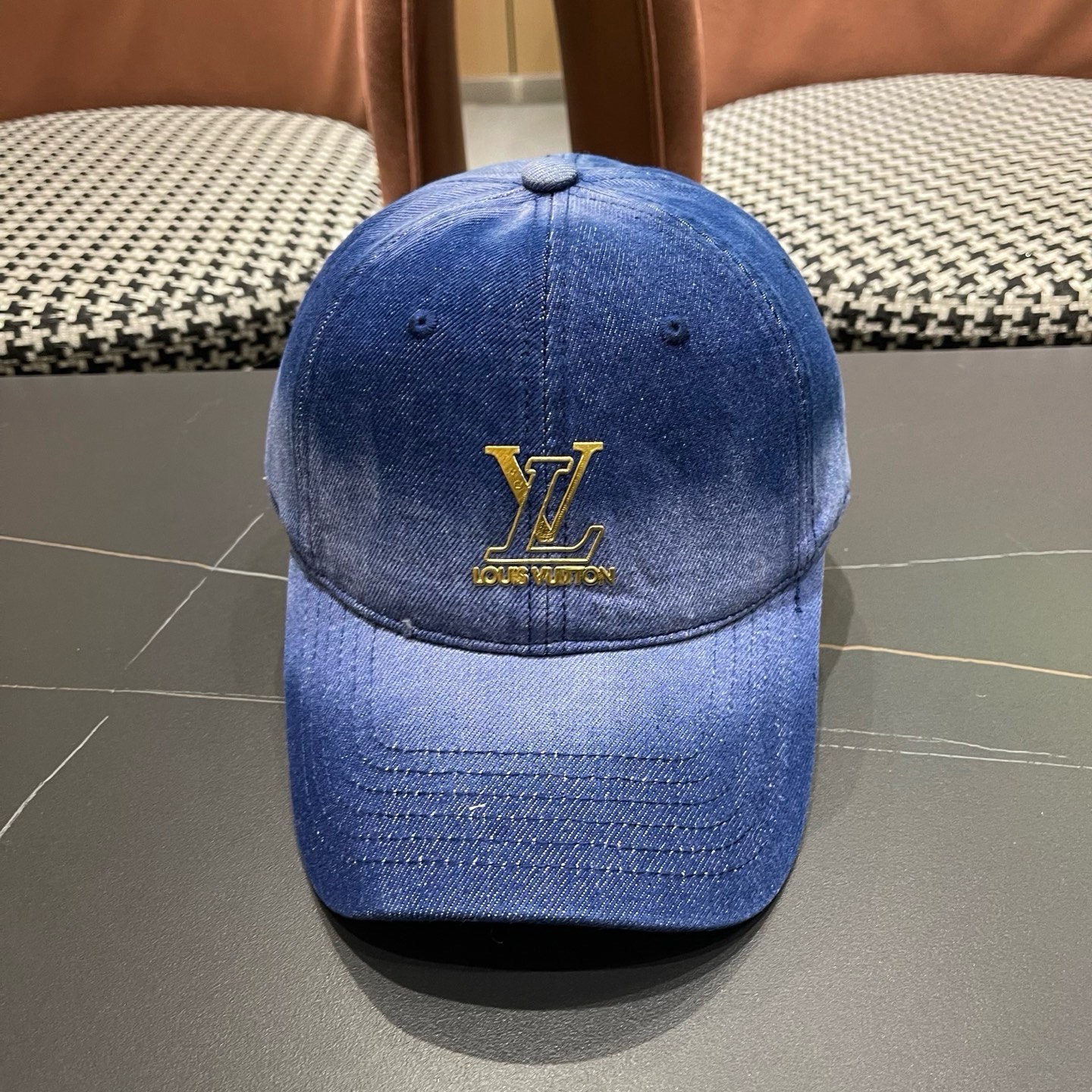 LV(路易威登)原单棒球帽， 洗水牛仔，原版牛仔布料轻盈透气！质量超赞，基础头围56，可调节。