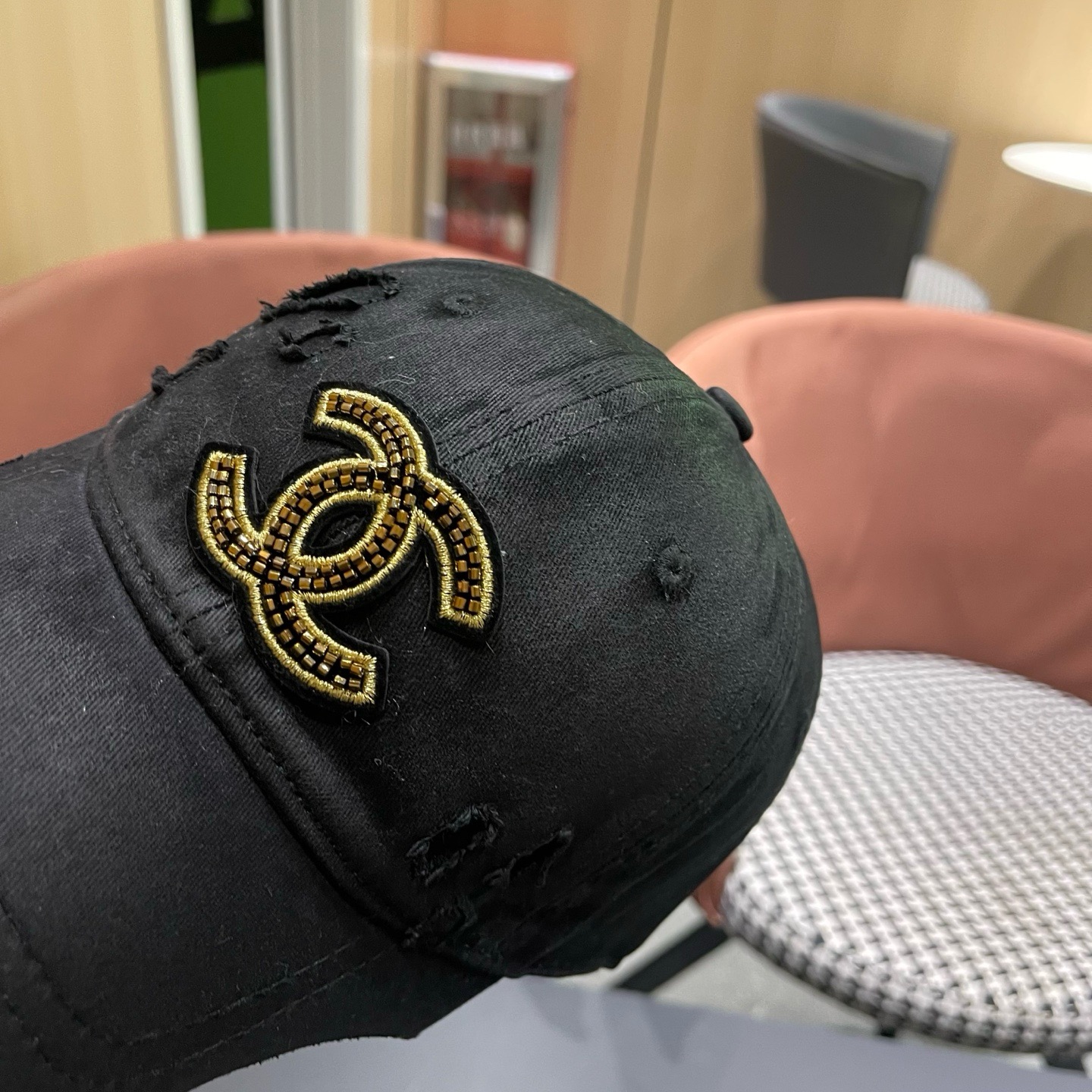 CHANEL 香奈儿春夏新款经典休闲潮流款 上架简约棒球帽🧢日韩风格，随便搭配都超好看！出门旅游，绝对要入手的一款