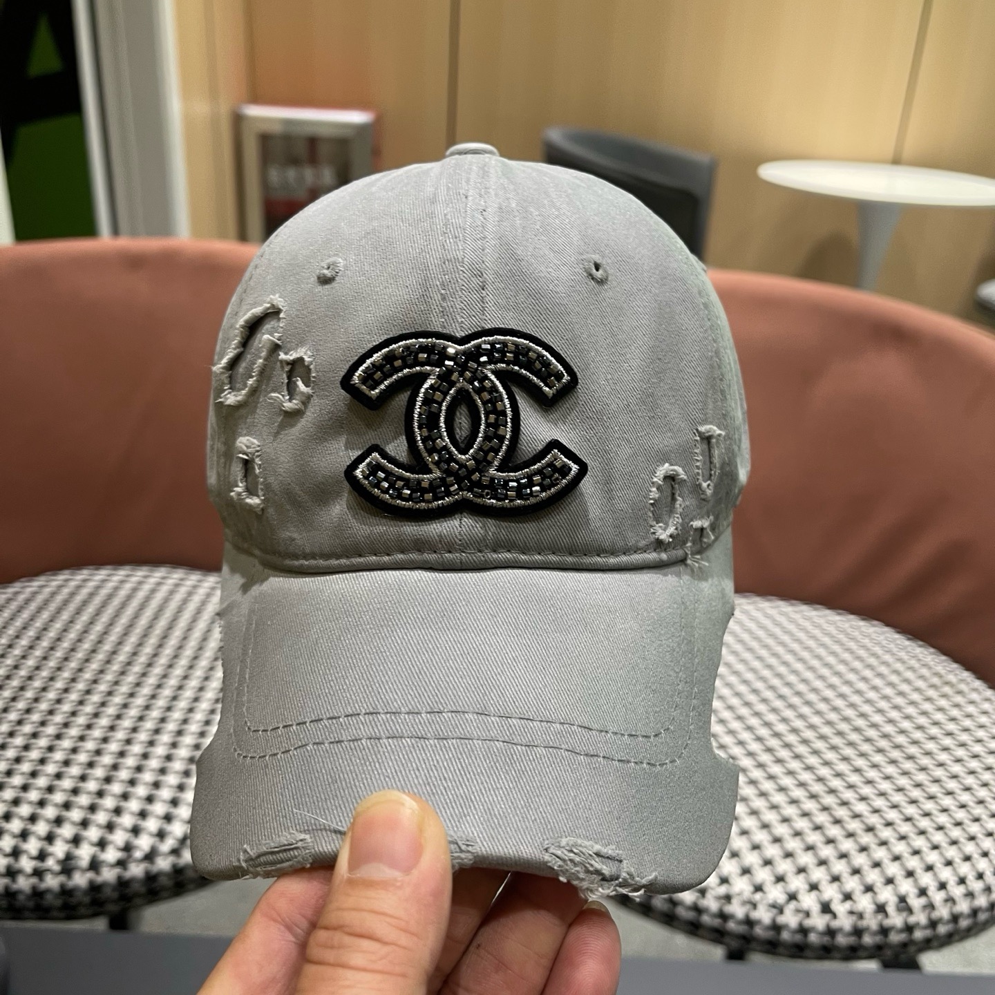 CHANEL 香奈儿春夏新款经典休闲潮流款 上架简约棒球帽🧢日韩风格，随便搭配都超好看！出门旅游，绝对要入手的一款