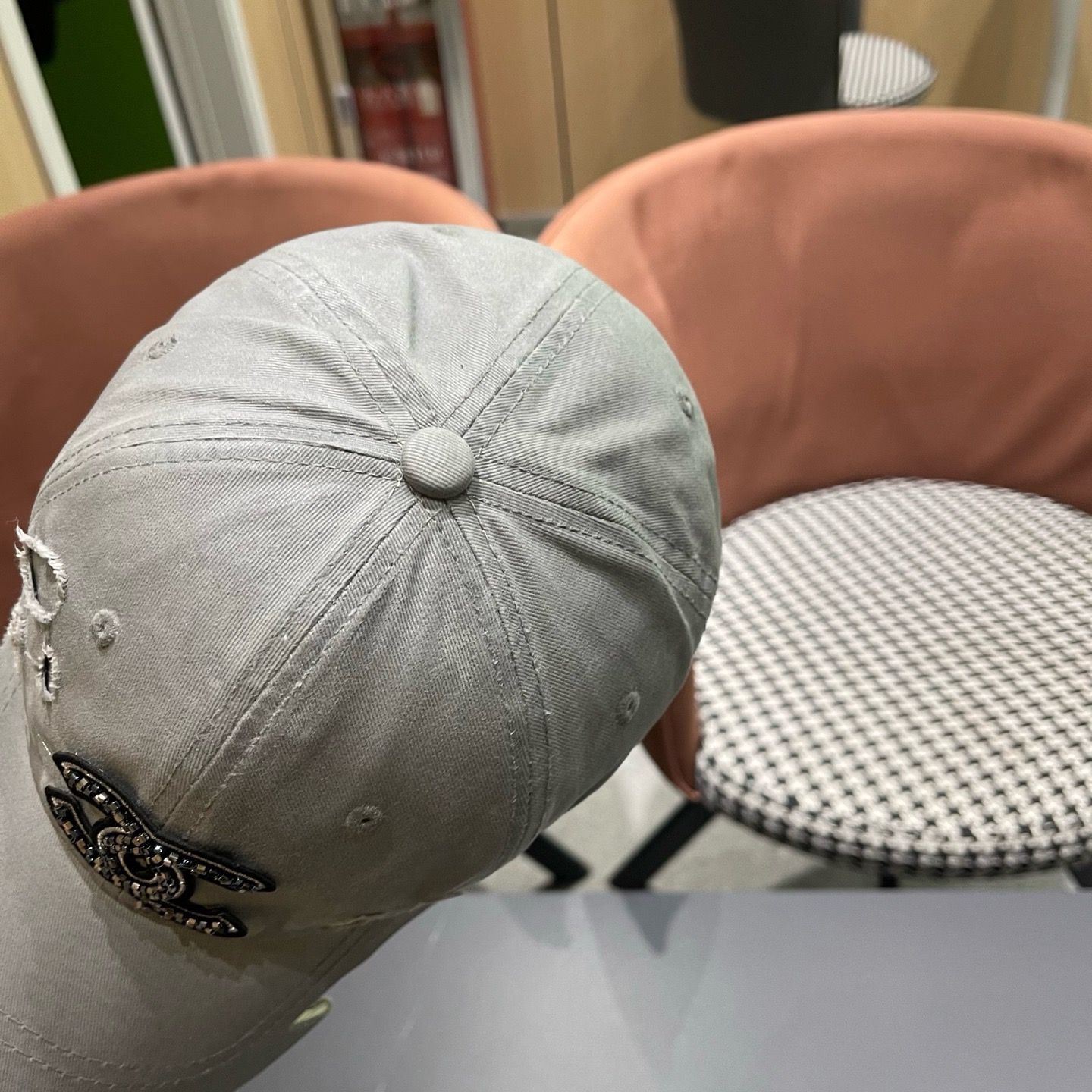 CHANEL 香奈儿春夏新款经典休闲潮流款 上架简约棒球帽🧢日韩风格，随便搭配都超好看！出门旅游，绝对要入手的一款