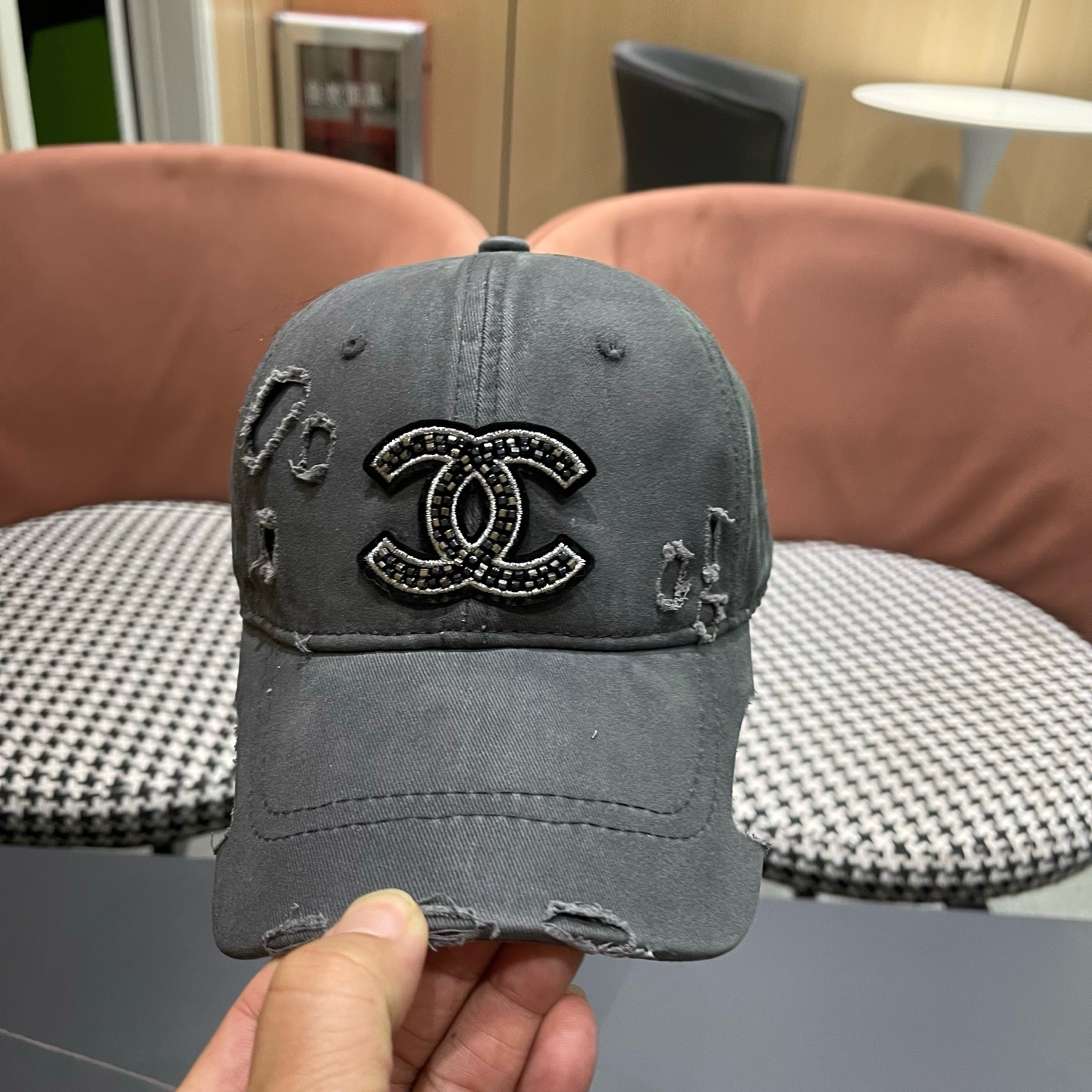 CHANEL 香奈儿春夏新款经典休闲潮流款 上架简约棒球帽🧢日韩风格，随便搭配都超好看！出门旅游，绝对要入手的一款