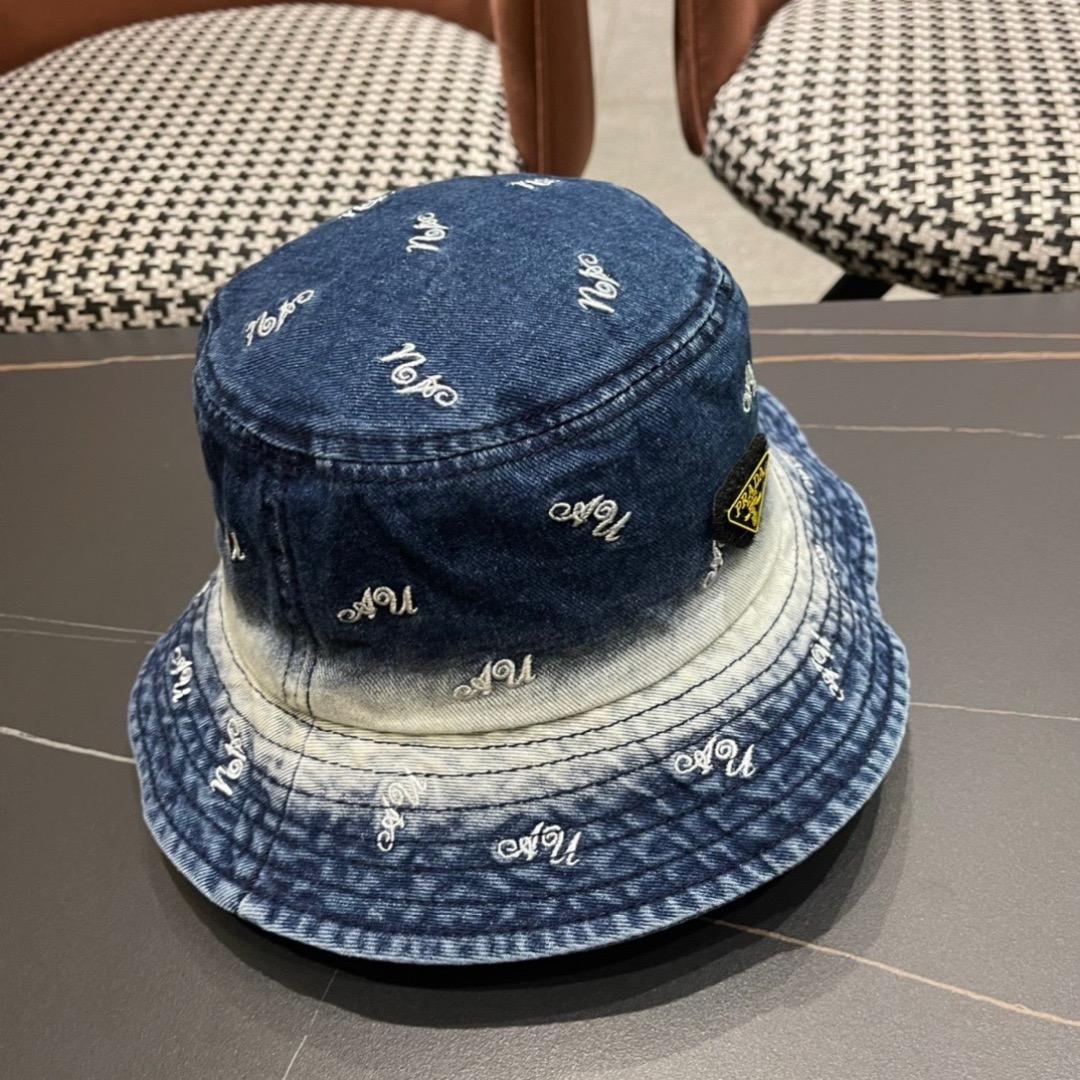 普拉达PRADA 新款夏天沙滩牛仔渔夫帽出街必备