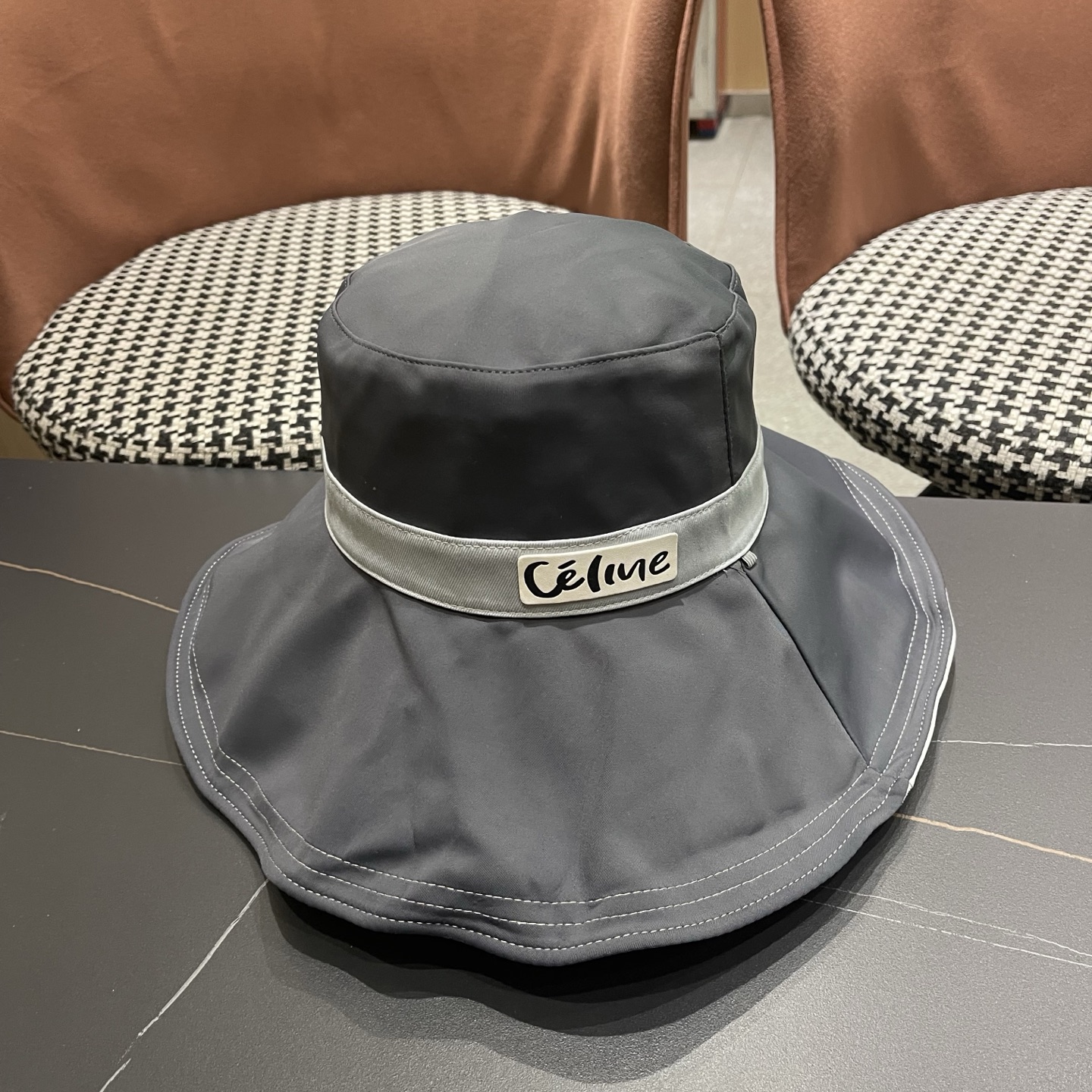 NO:755660,Celine Celine sun protection hat women's summer large brim outdoor anti-UV fisherman hat travel to show face small hiking hiking hat hat straw hat fisherman hat baseball cap, hat, celine, celine, espadrilles, hats19860909Celine赛琳 防晒遮阳帽子女夏季大檐户外防紫外线渔夫帽出游显脸小徒步登山帽帽子草帽渔夫帽棒球帽,帽子,celine,celine,espadrilles,hats,hat