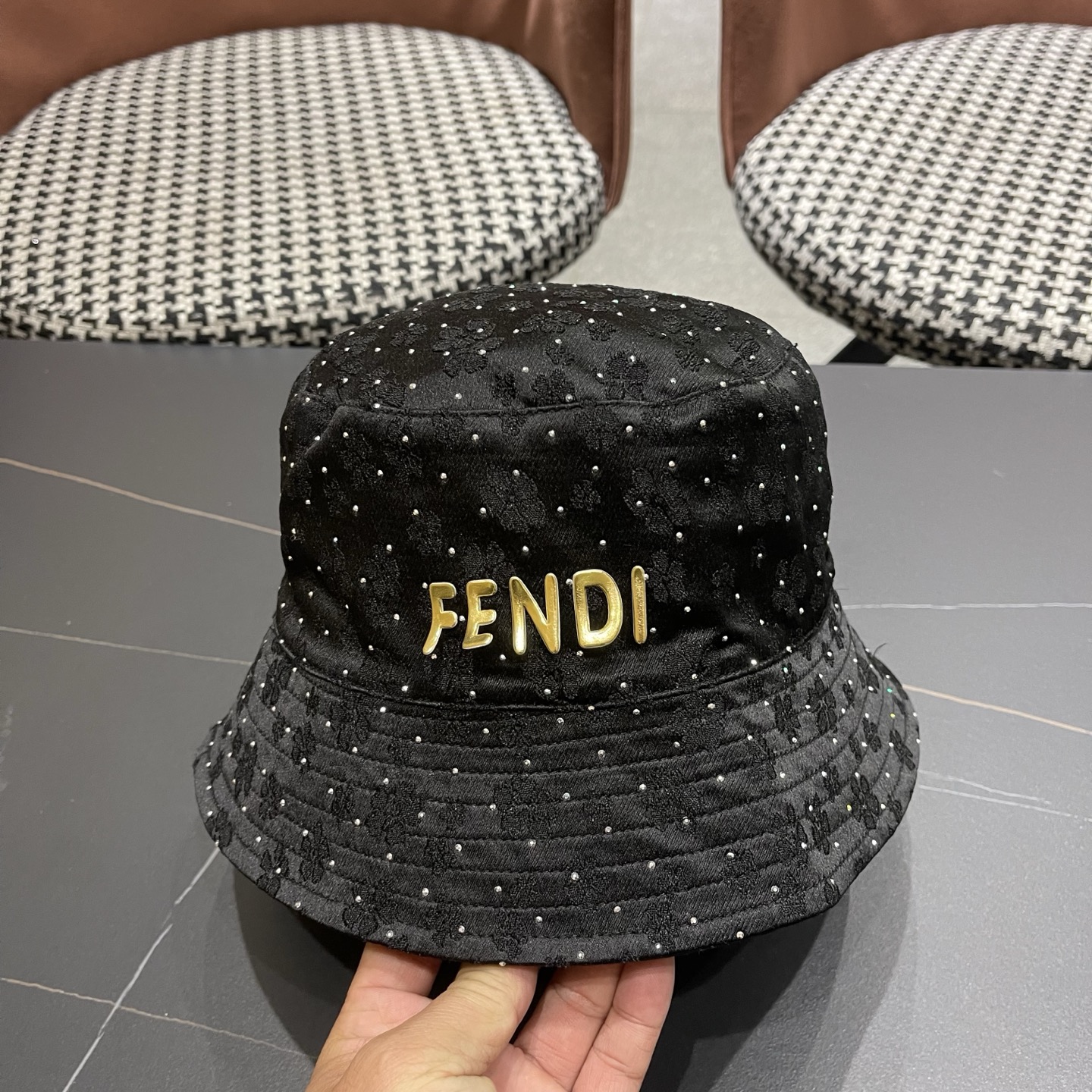 FENDI芬迪韩国全钻烫钻绣花渔夫帽女夏满水钻显脸小出游时 尚盆帽可折叠防晒
