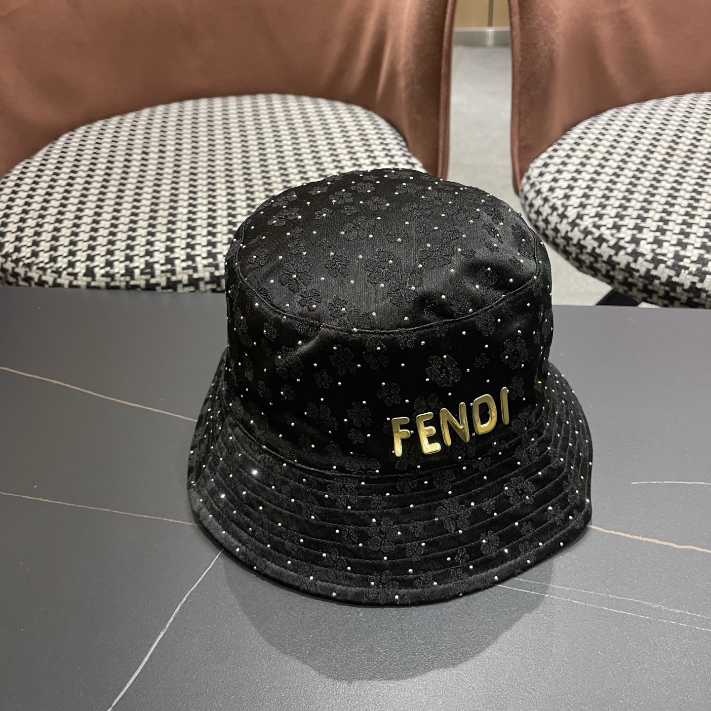 FENDI芬迪韩国全钻烫钻绣花渔夫帽女夏满水钻显脸小出游时 尚盆帽可折叠防晒