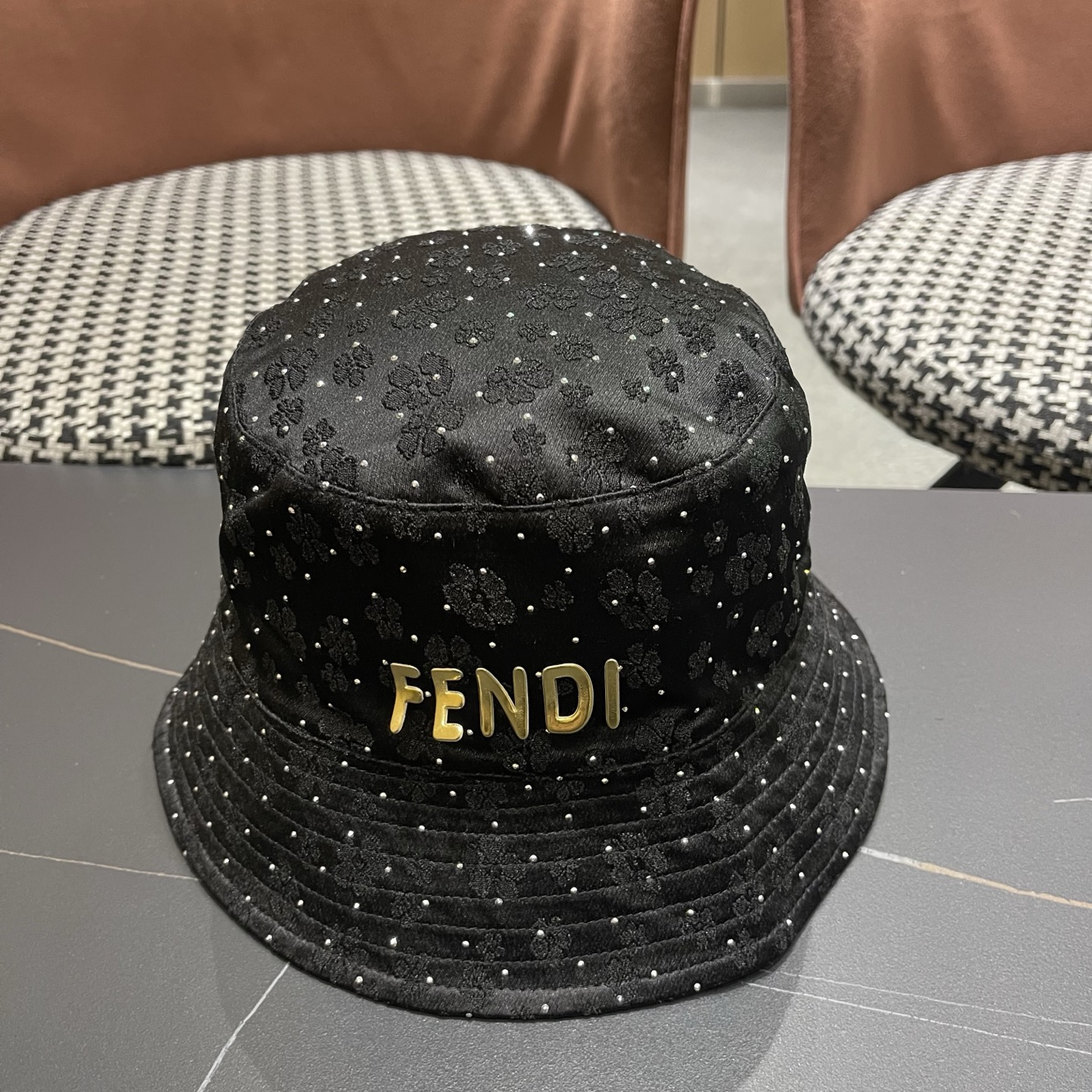 FENDI芬迪韩国全钻烫钻绣花渔夫帽女夏满水钻显脸小出游时 尚盆帽可折叠防晒