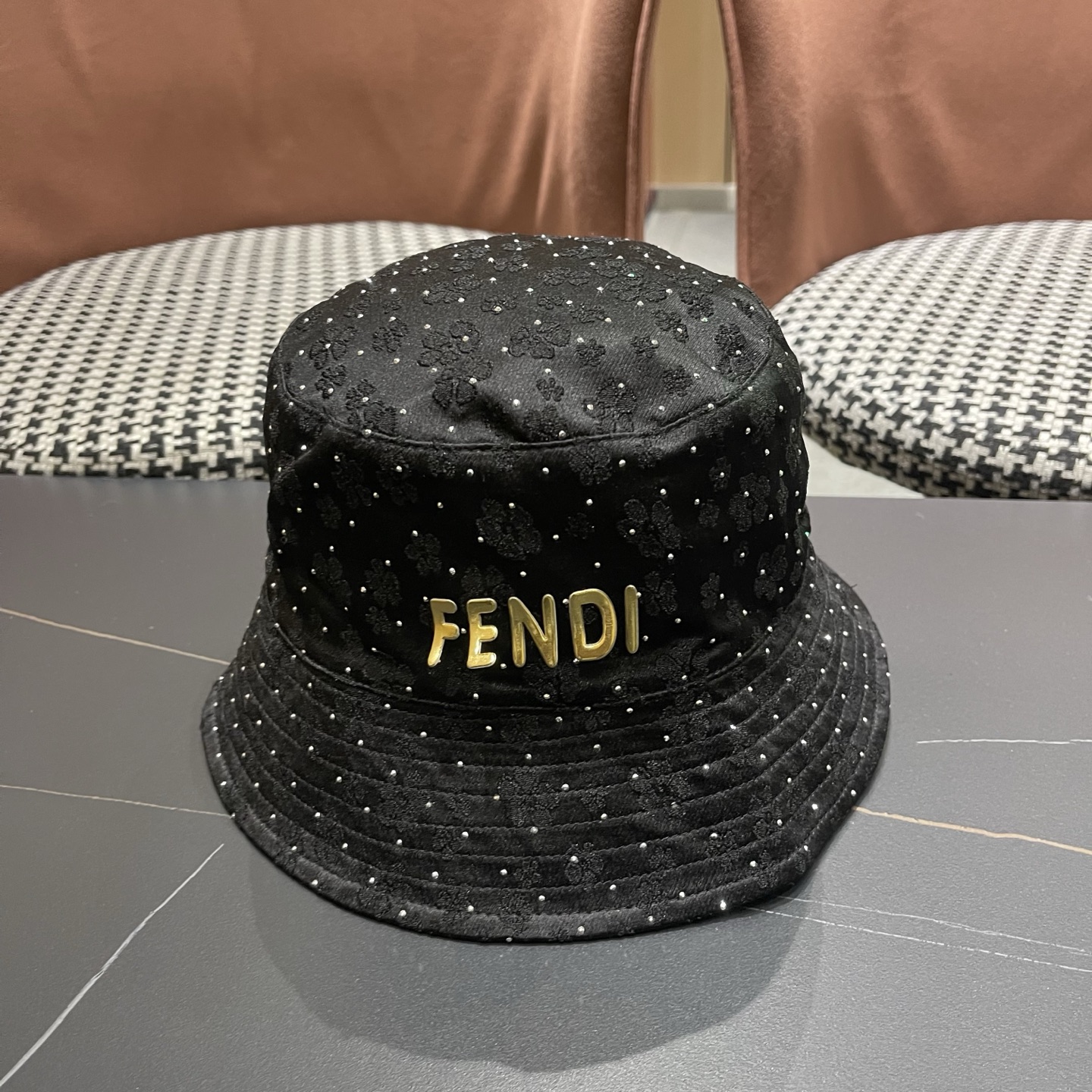 FENDI芬迪韩国全钻烫钻绣花渔夫帽女夏满水钻显脸小出游时 尚盆帽可折叠防晒