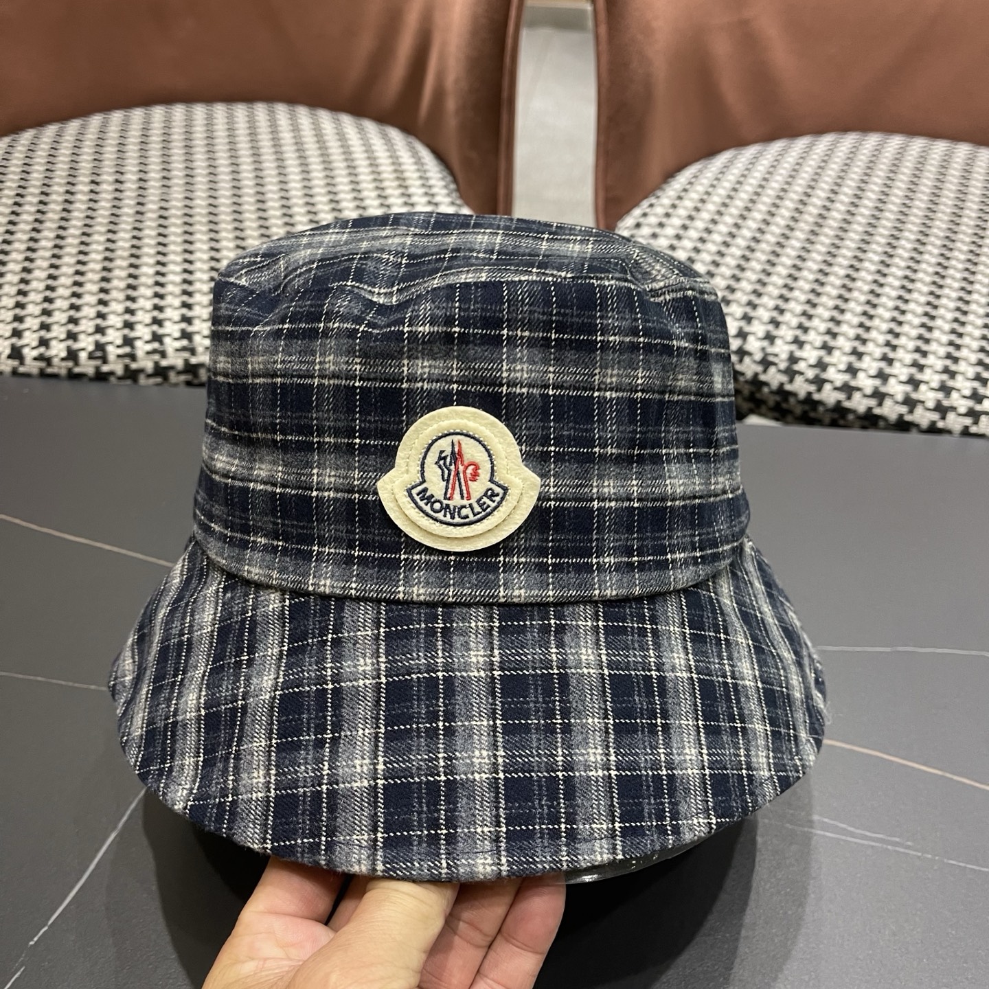 MONCLER（蒙口）日系复古格纹渔夫帽子女春秋季品脸小休闲百搭 文艺水桶帽盆帽潮流