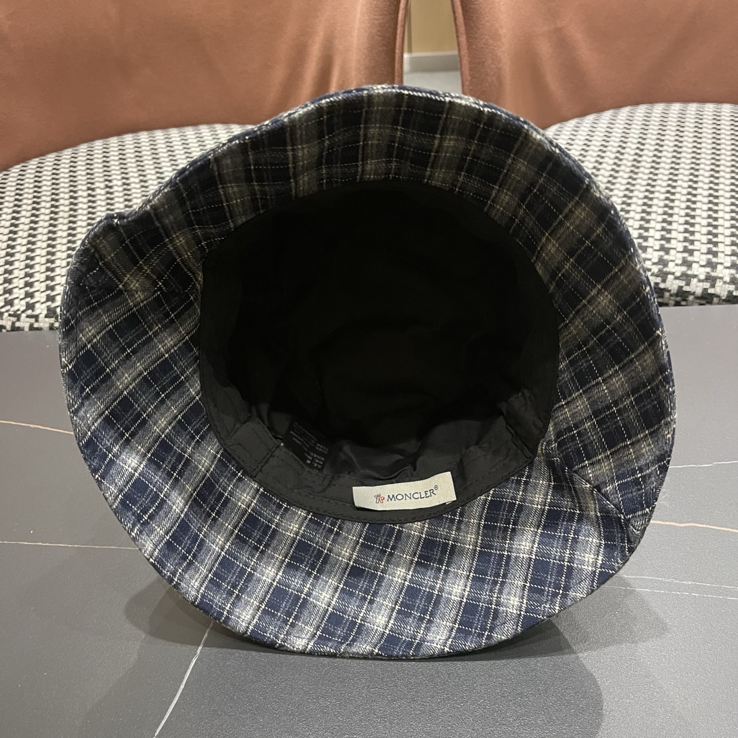 MONCLER（蒙口）日系复古格纹渔夫帽子女春秋季品脸小休闲百搭 文艺水桶帽盆帽潮流
