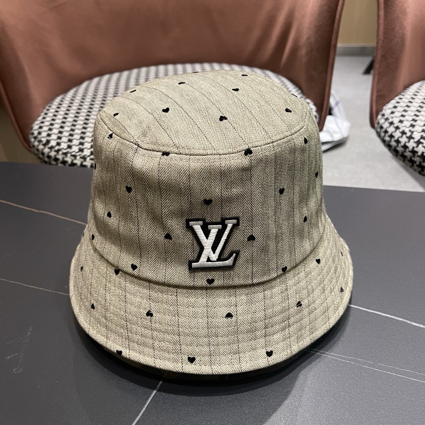 NO:755658,Lv Louis Vuitton Japanese love striped bucket hat for women new spring and summer face-showing small sun protection basin hat versatile breathable sunshade bucket hat hat straw hat fisherman hat baseball cap, hat, louis vuitton, louis vuitton, espadrilles, hats19860909Lv路易威登 日系爱心条纹渔夫帽女新款春夏显脸小防晒盆帽 百搭透气遮阳水桶帽帽子草帽渔夫帽棒球帽,帽子,louis vuitton,louis vuitton,espadrilles,hats,hat