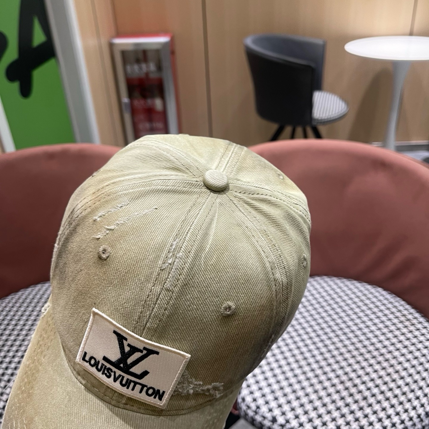 LV路易威登 复古做旧水洗棒球帽子女宽檐加深显脸小遮阳破洞鸭舌帽男