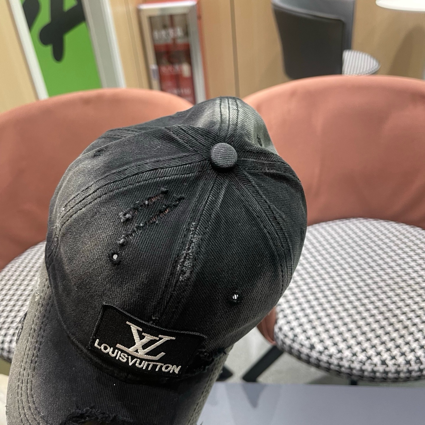 LV路易威登 复古做旧水洗棒球帽子女宽檐加深显脸小遮阳破洞鸭舌帽男