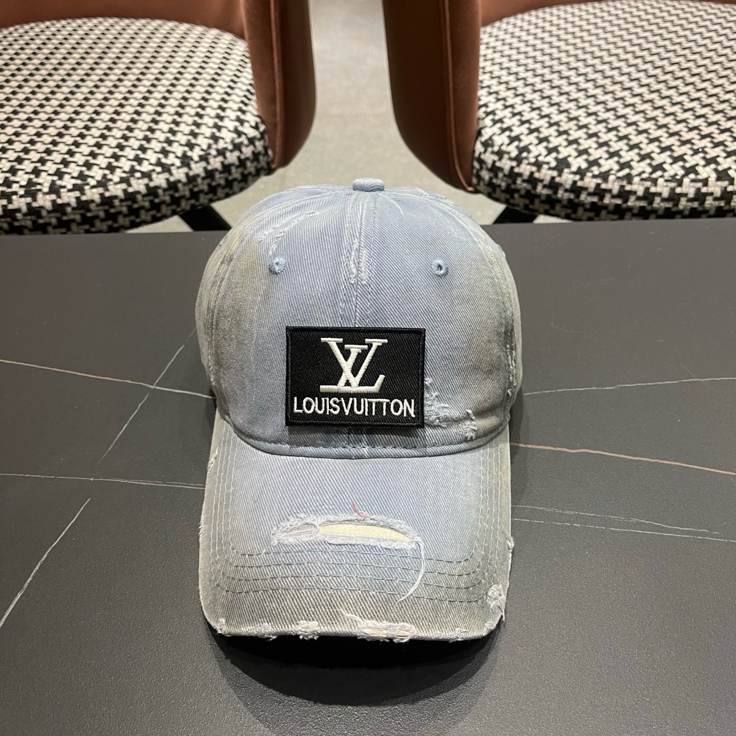 LV路易威登 复古做旧水洗棒球帽子女宽檐加深显脸小遮阳破洞鸭舌帽男