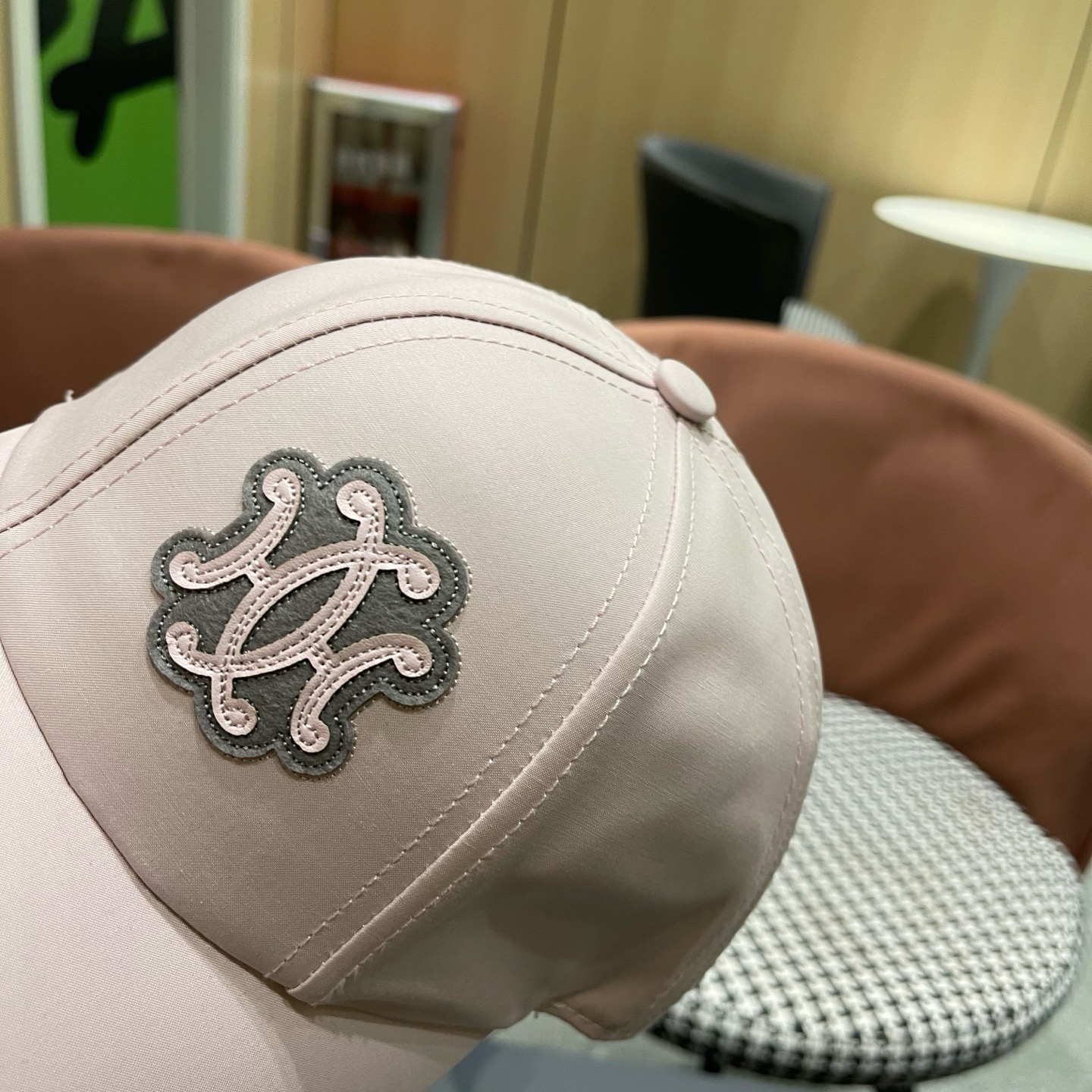 HERMÈS (爱马仕)原单棒球帽，正品开模订制，原版透气帆布面料原厂精钢调节扣，做工细致，时尚帅气质量