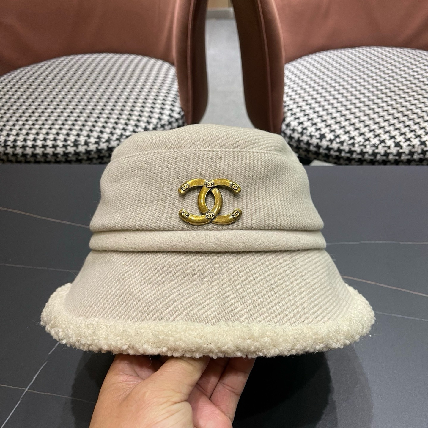 香奈儿CHANEL渔夫帽女秋冬季百搭显脸小盆帽加厚保暖防寒水桶帽子