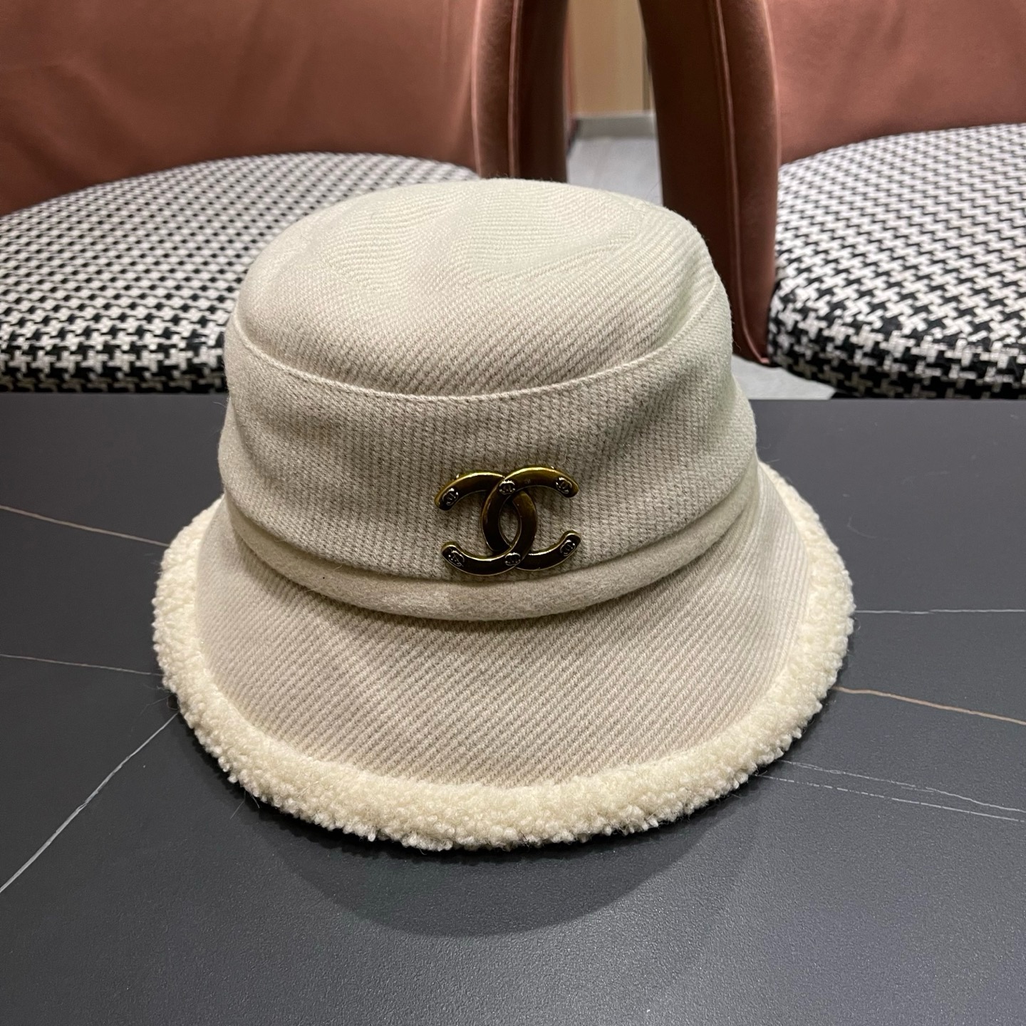 香奈儿CHANEL渔夫帽女秋冬季百搭显脸小盆帽加厚保暖防寒水桶帽子