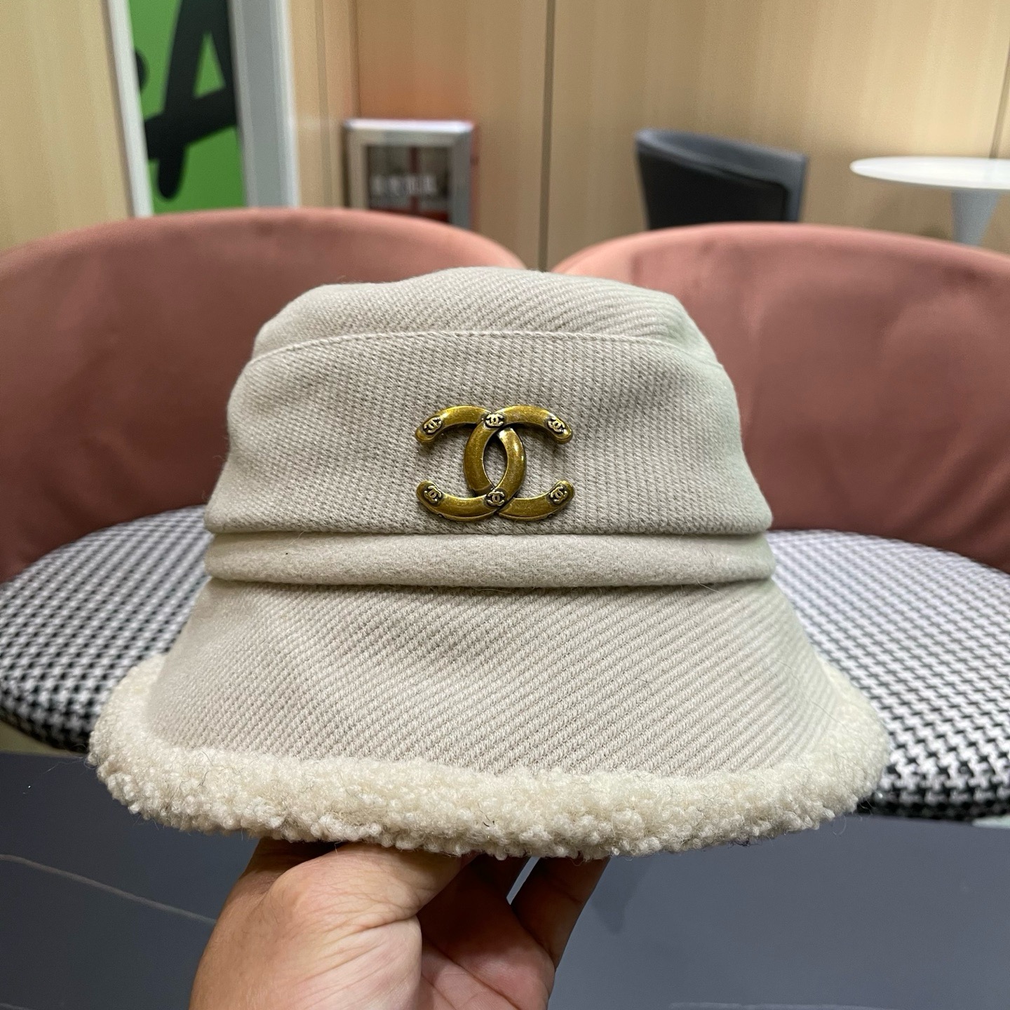 香奈儿CHANEL渔夫帽女秋冬季百搭显脸小盆帽加厚保暖防寒水桶帽子