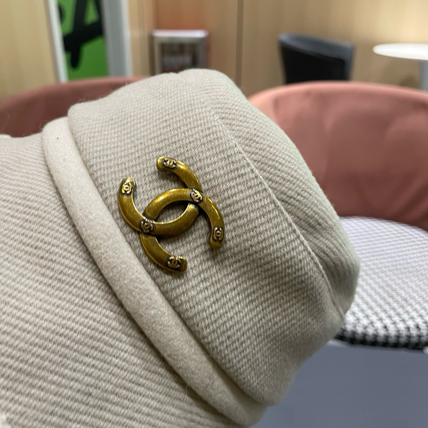 香奈儿CHANEL渔夫帽女秋冬季百搭显脸小盆帽加厚保暖防寒水桶帽子